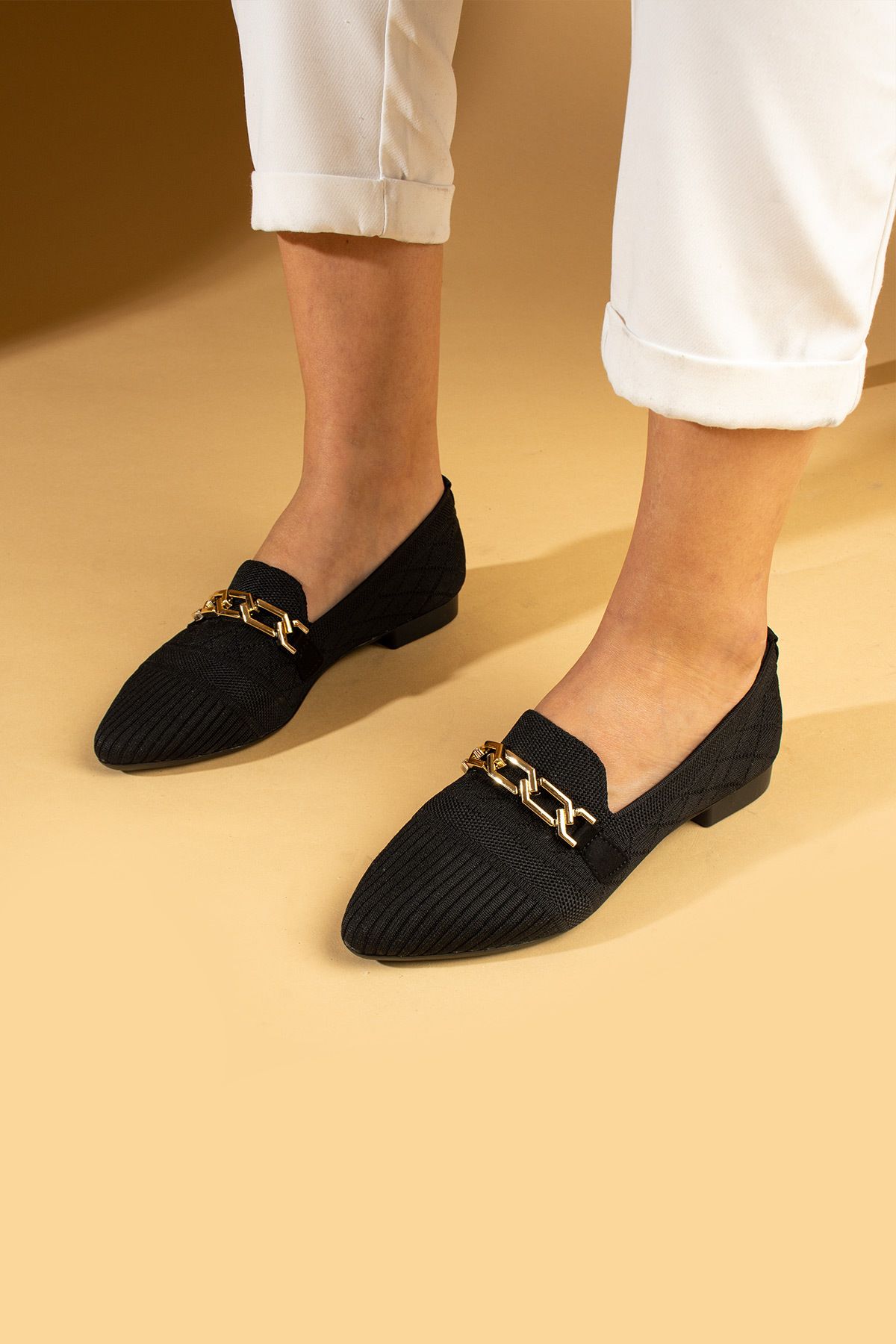 Pembe Potin Kadın Babet Siyah Nakış Tokalı Hafif Rahat Taban Şık Günlük Ayakkabı