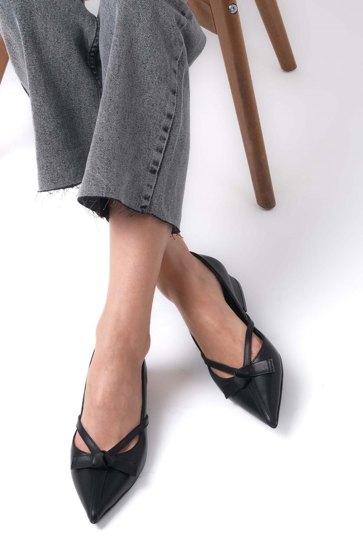 Mio Gusto Lisa Hakiki Deri Siyah Renk Kadın Kısa Topuklu Ayakkabı
