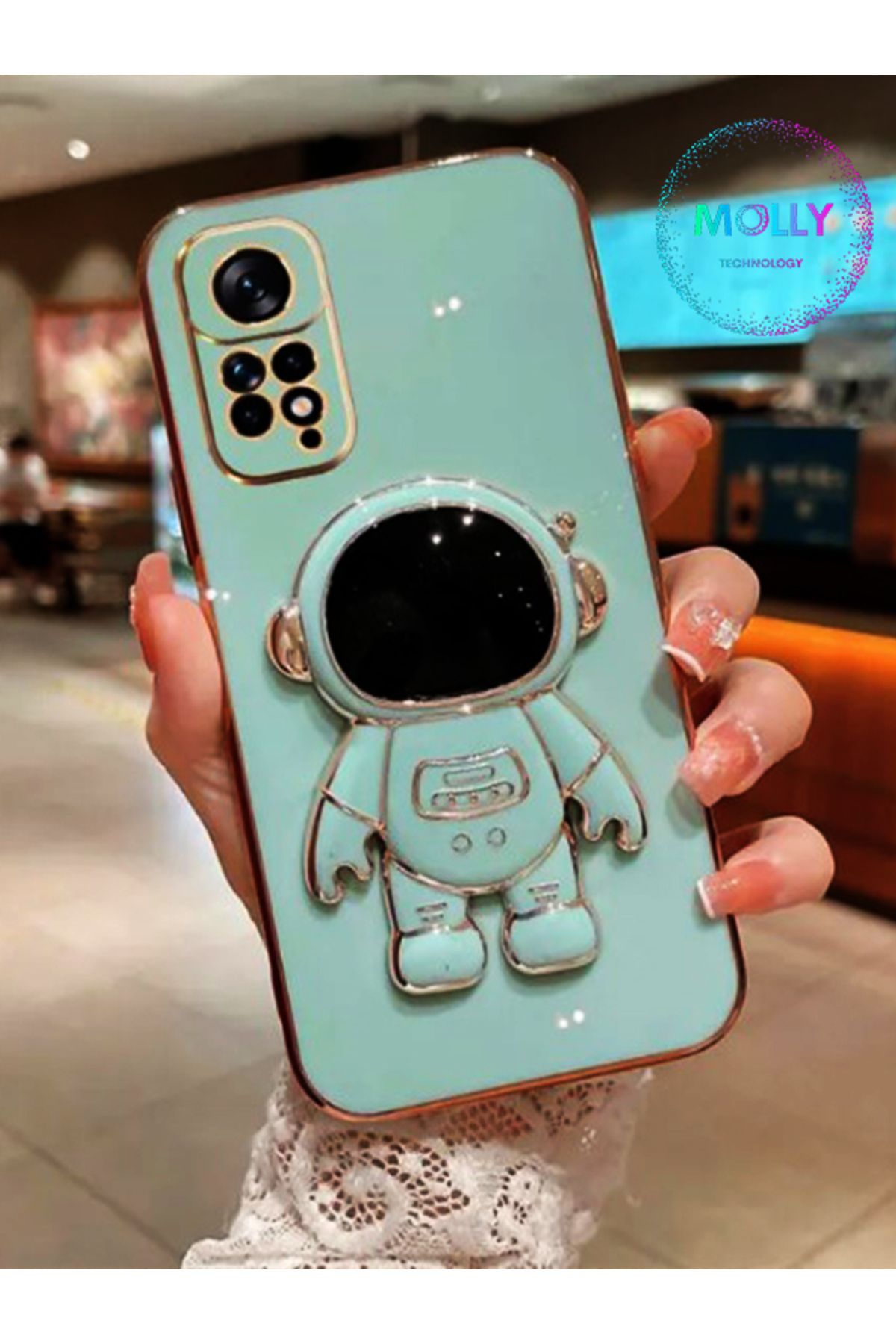 Molly Xiaomi Redmi Note 11s İçin Su Yeşili Astronot Standlı Kenarları Gold Detaylı Lüks Silikon Kılıf