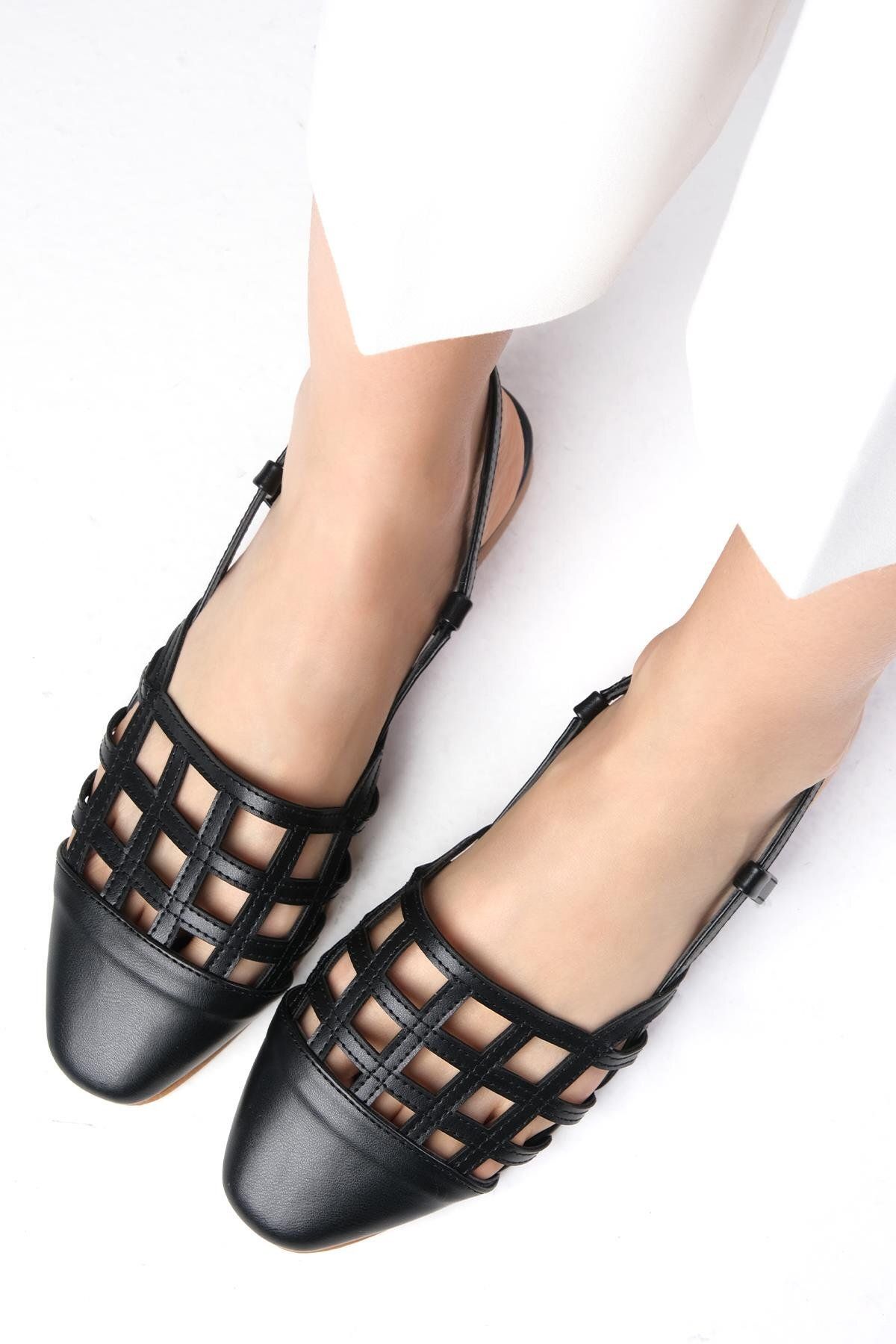 Mio Gusto Helen Siyah Renk Küt Burunlu Arkası Açık Kadın Babet Ayakkabı