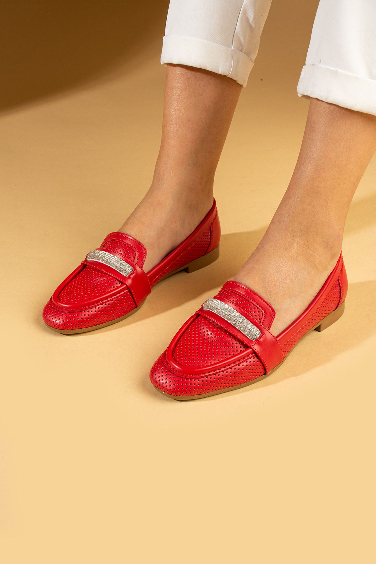 Pembe Potin Kadın Babet Kırmızı  Taş Tokalı Hafif Rahat Taban Şık Günlük Ayakkabı