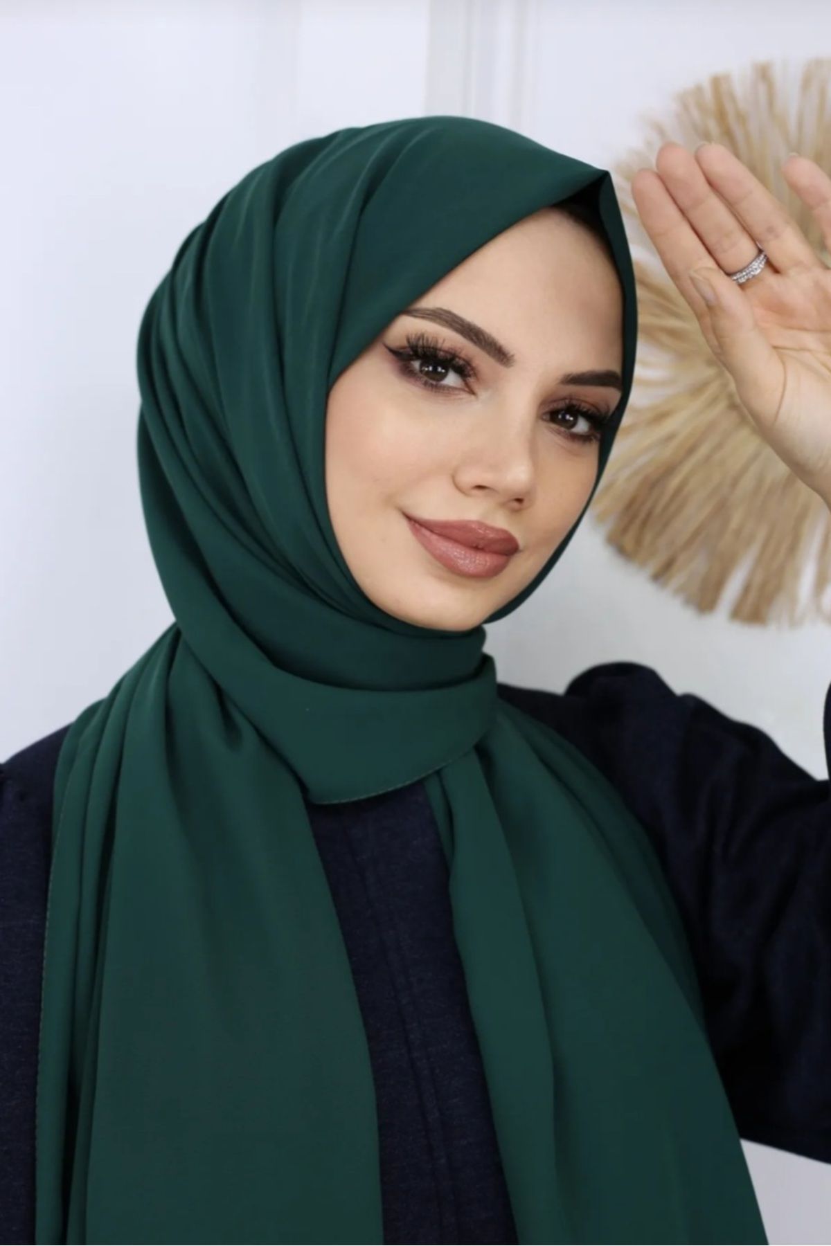 NEWSTORE Tesettür Hijab Medine İpeği Şal Zümrüt