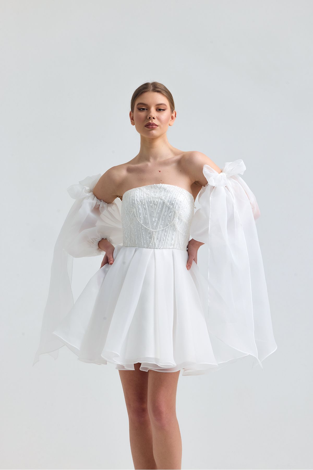 Tangül&Ali'S Moda Evi İşlemeli Beyaz Dalya Elbise