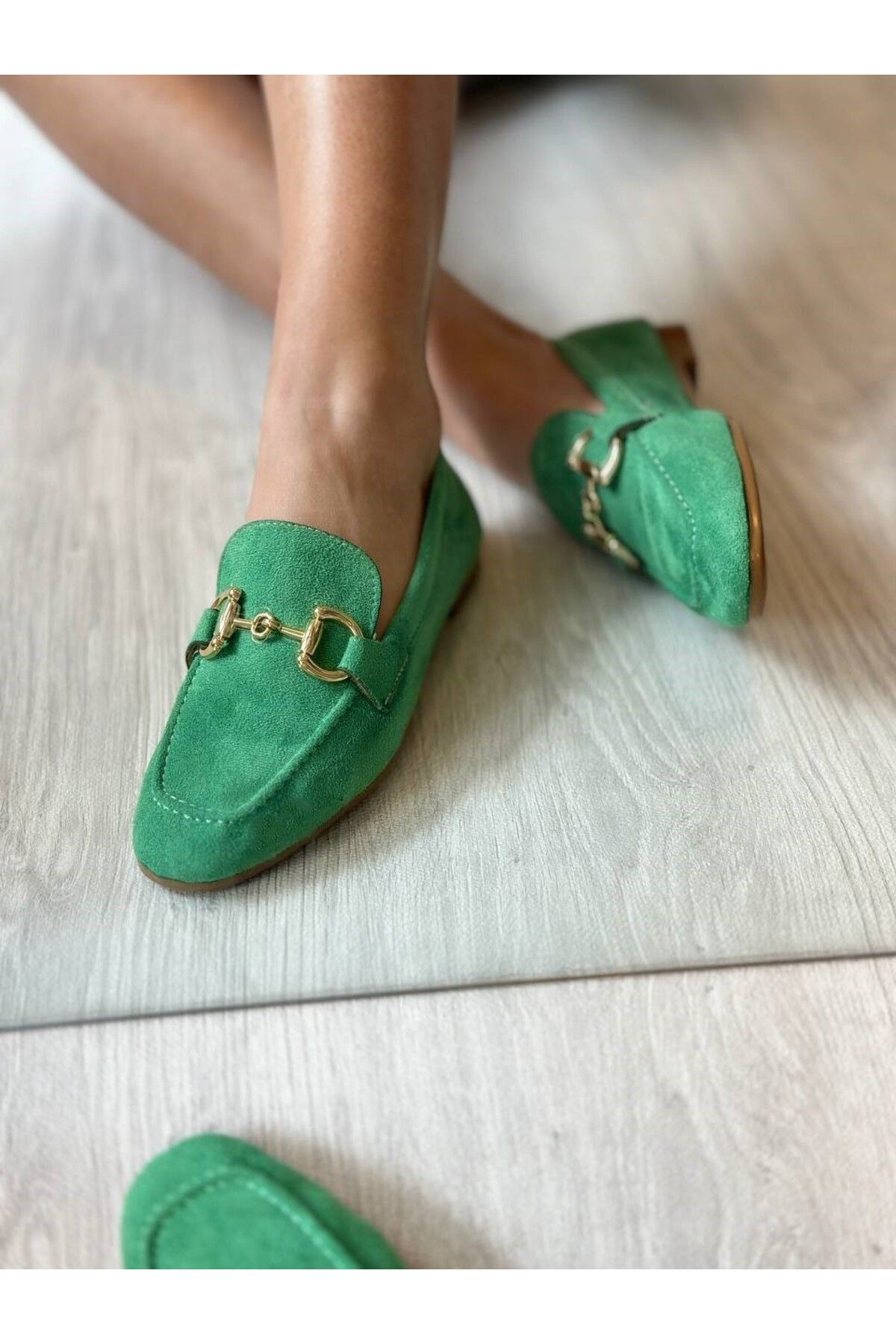 Favi Ayakkabı Yeşil Süet Aksesuar Detaylı Düz Topuklu Günlük Ayakkabı