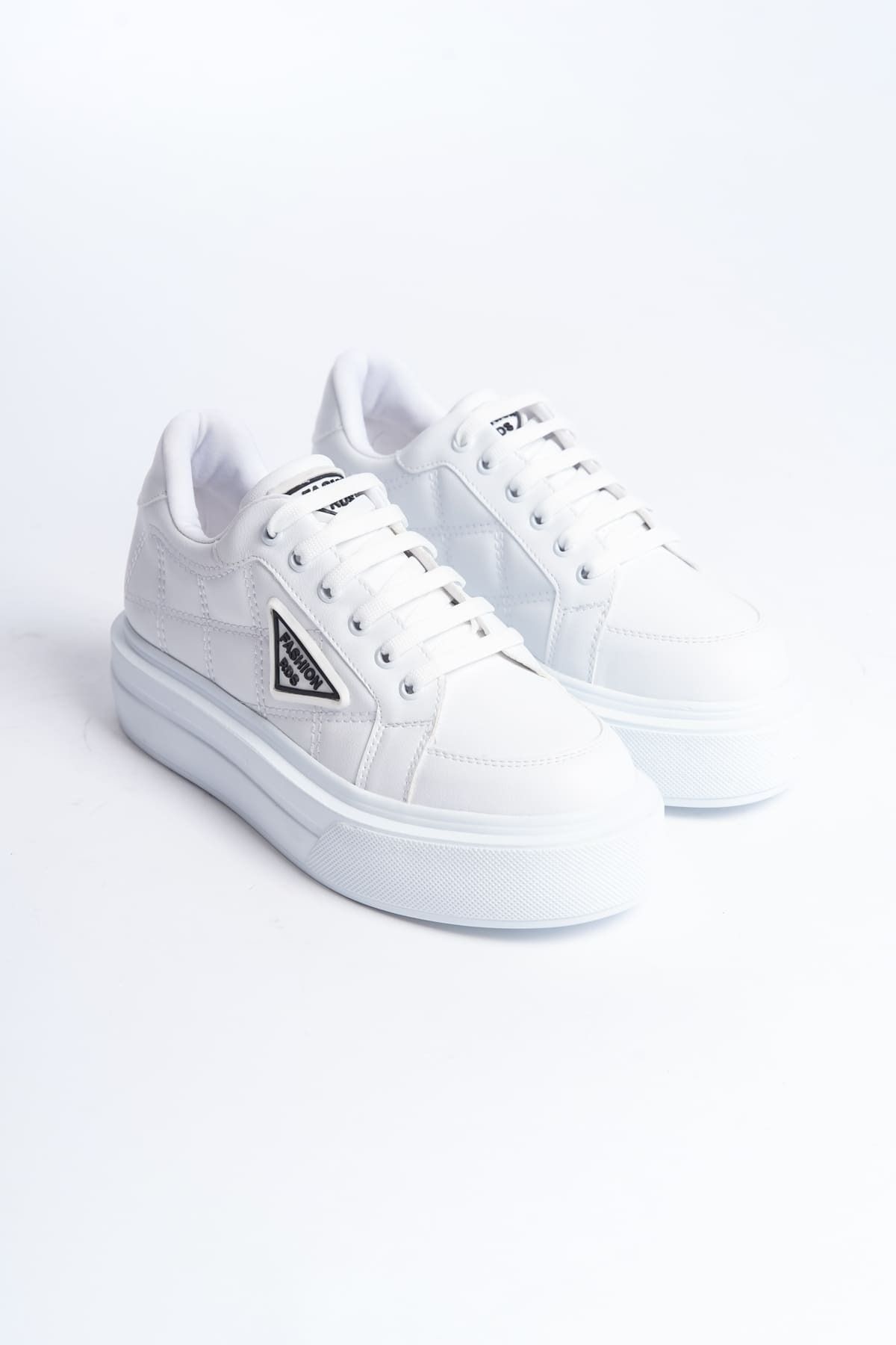 BZ Moda GRACE Bağcıklı Ortopedik Taban Desenli Kadın Sneaker Ayakkabı BT Beyaz