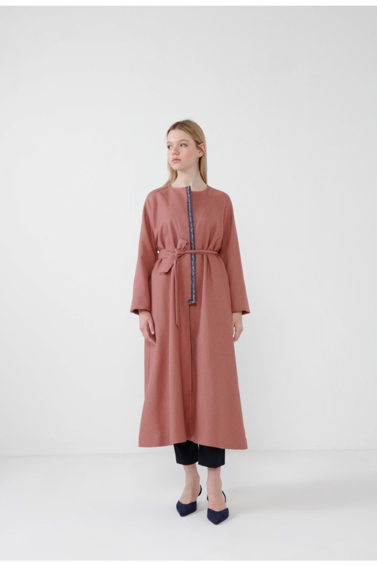 R4 Pembe Beli Kuşaklı Yünlü Özel Tasarım Biyeli Palto Kaban