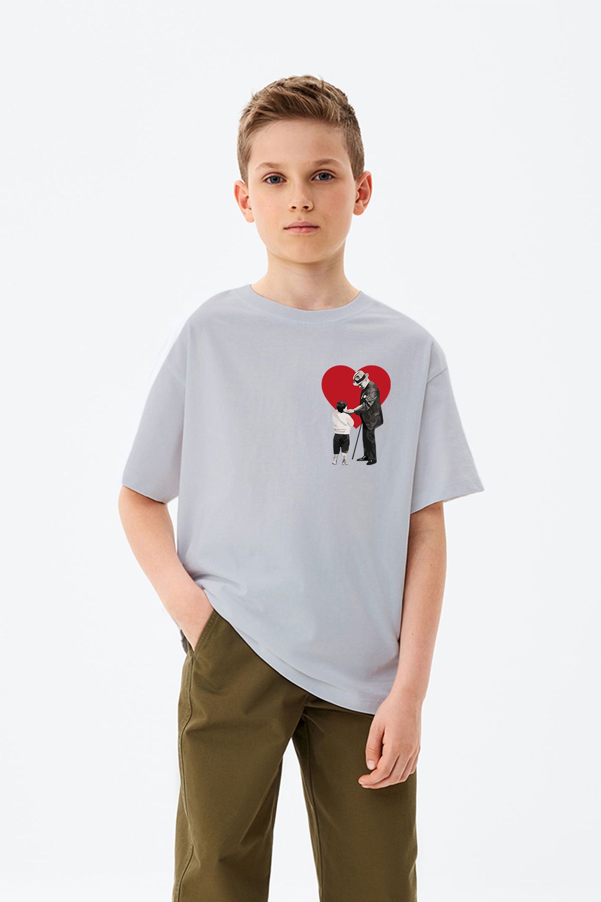 ADABEBEK Çocuk kalbinde ki Atatürk Sevgisi Temalı Baskılı 23 Nisan Özel Erkek Çocuk Tişört