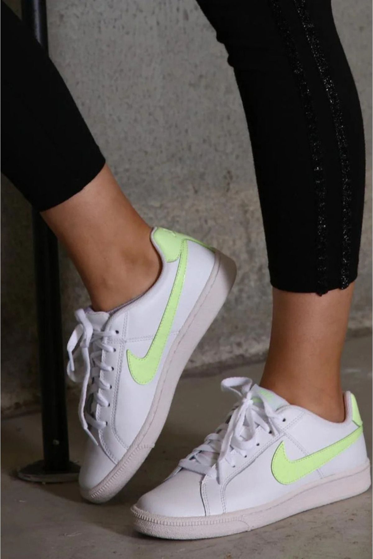 Nike Court Royale Deri Kadın Beyaz Günlük Spor Ayakkabı