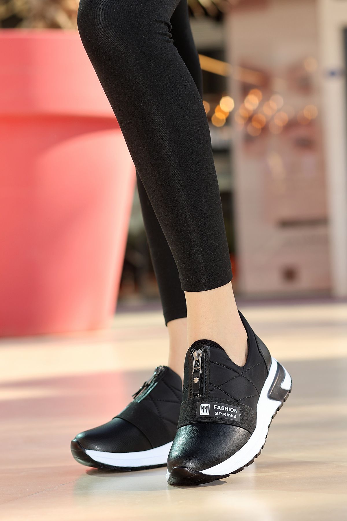 otuzbesshoes Diora Anatomik Tabanlı Paraşüt Kadın Spor Ayakkabı Siyah
