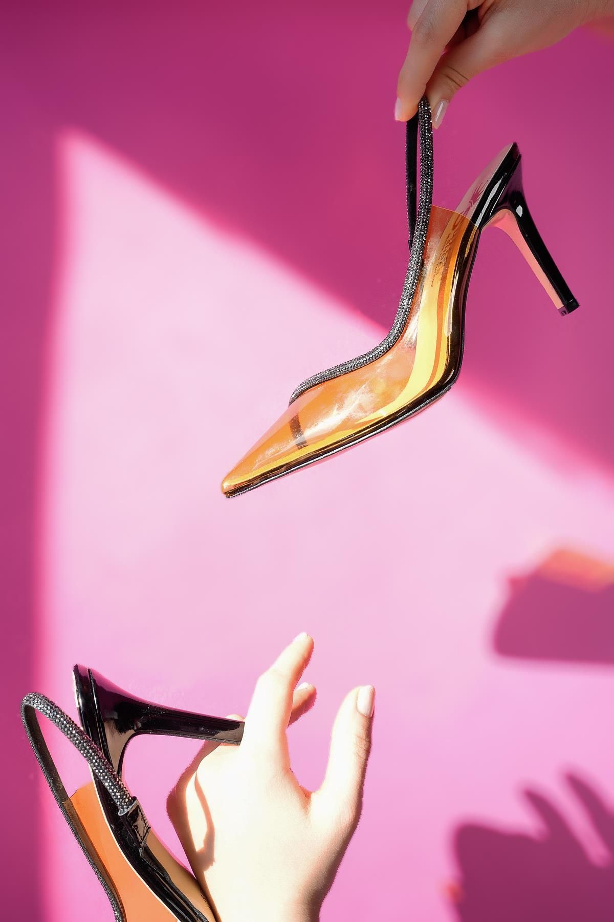 Muggo Sidney Kadın Prenses Taşlı Şeffaf Topuklu Abiye Ayakkabı