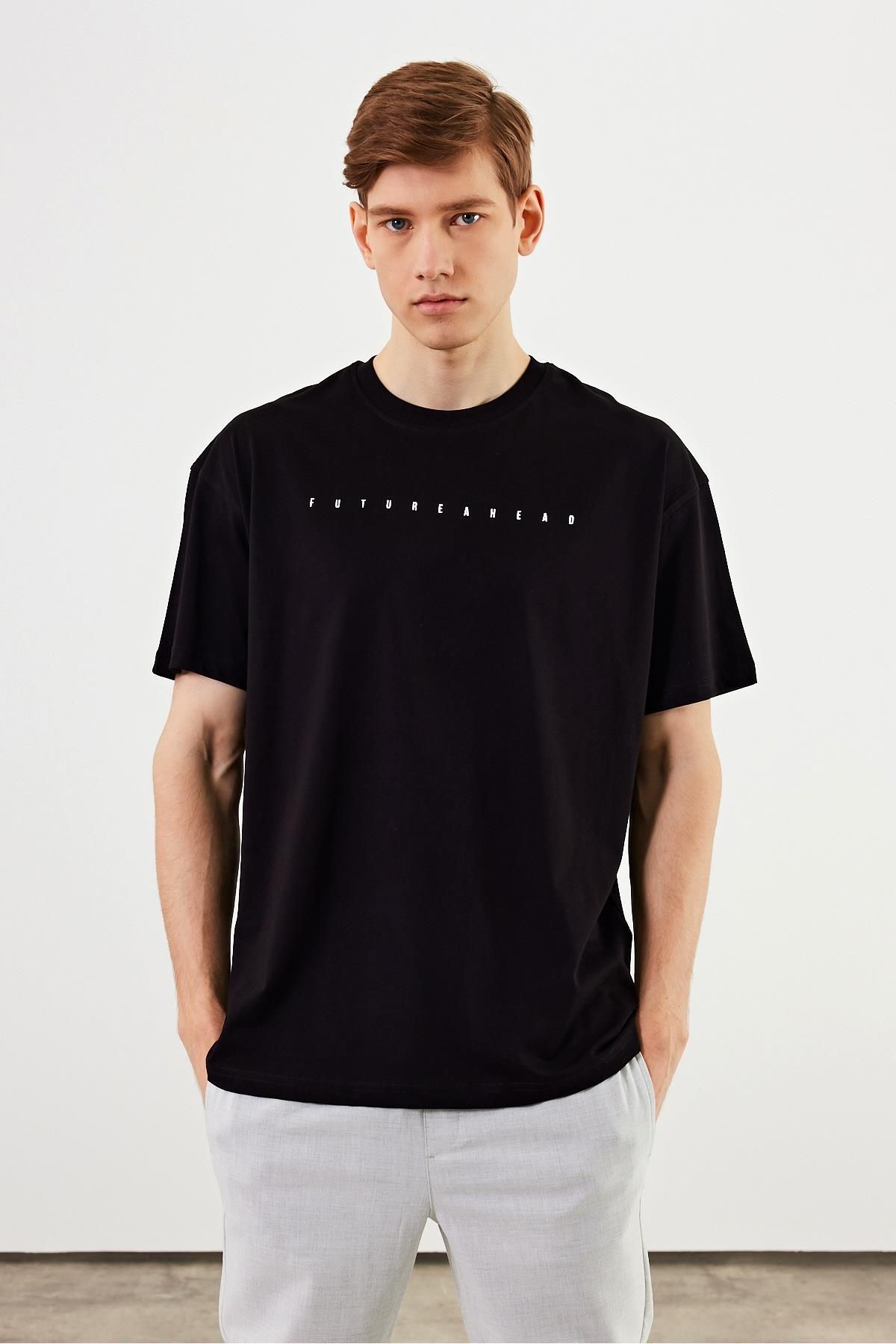 mmetalic Leo Erkek Oversize Tshirt %100 Pamuk Bisiklet Yaka Baskı Detaylı Basic Siyah Tişört