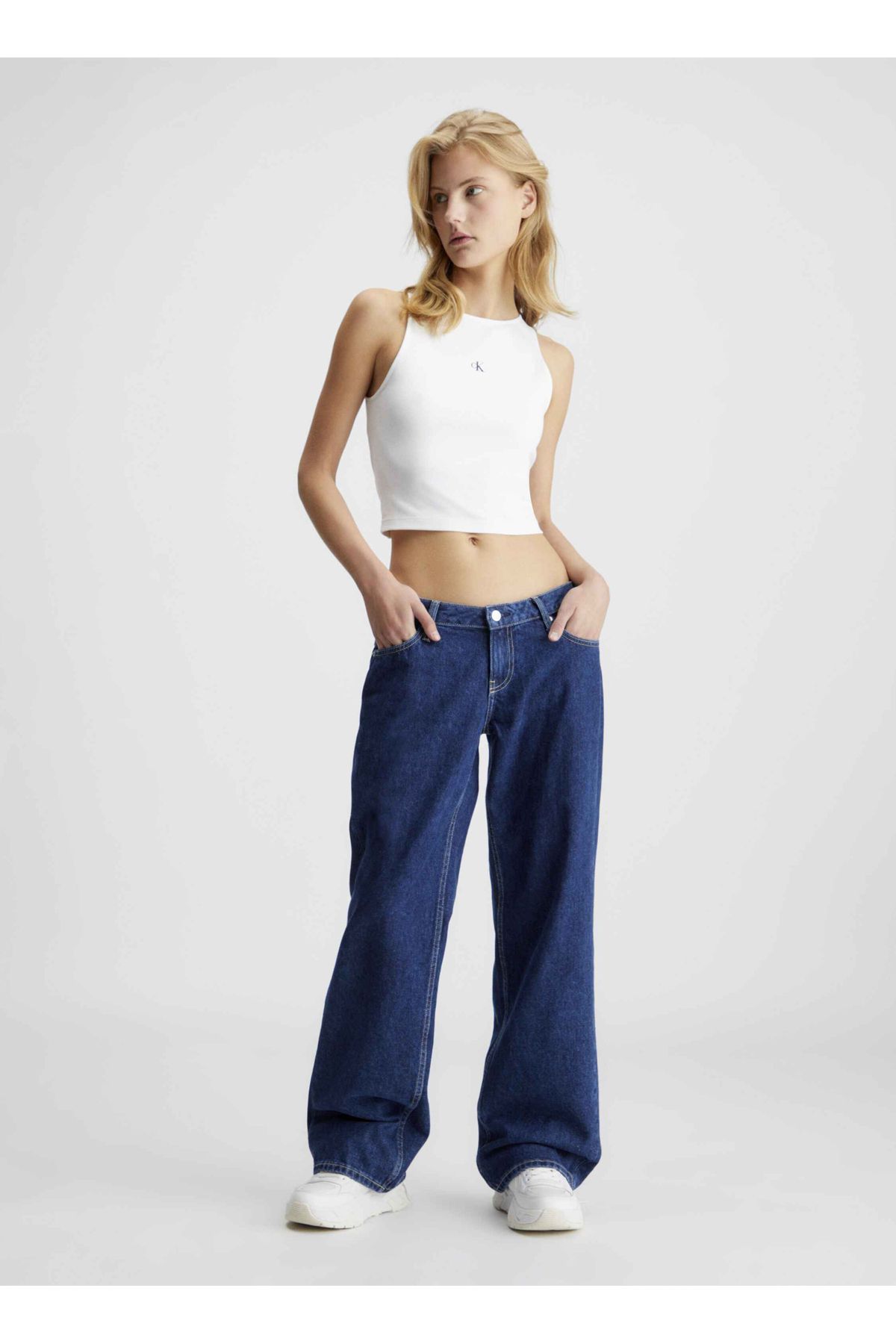 Calvin Klein Jeans Yuvarlak Yaka Düz Beyaz Kadın Atlet J20J223107YAF