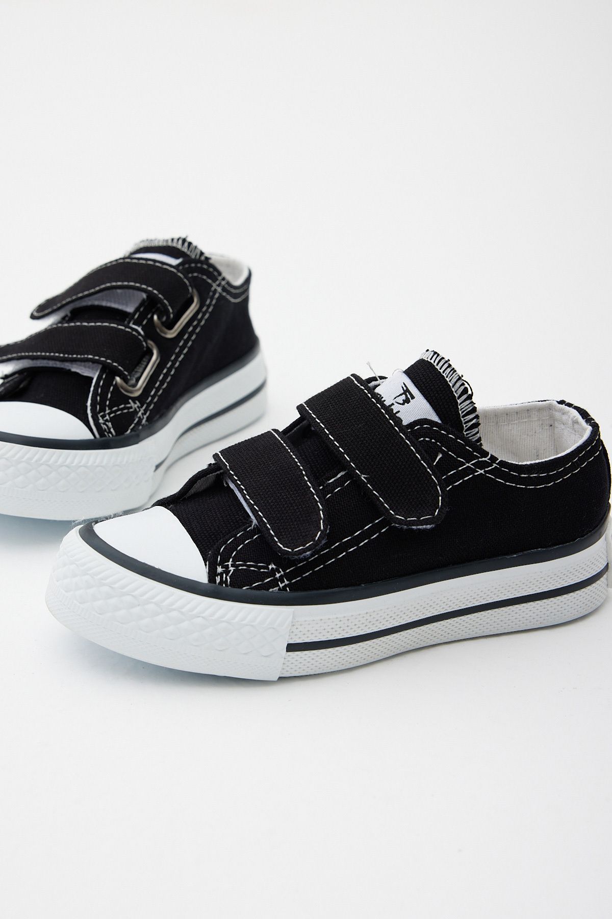 Tonny Black Çocuk Unisex Siyah Rahat Kalıp Cırtlı Sneaker
