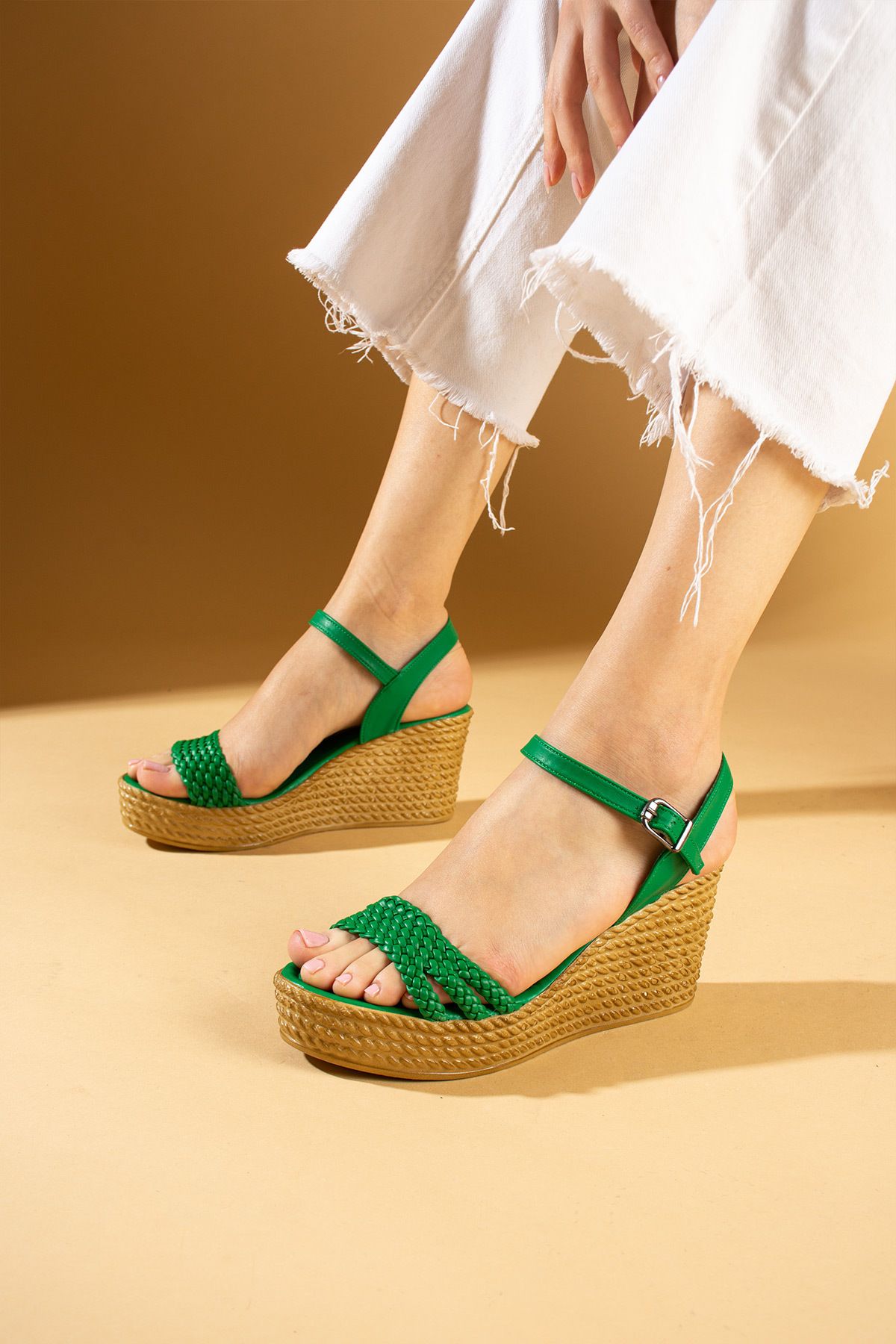 Pembe Potin Kadın Yeşil Rahat Dolgu Taban Günlük Conford Sandalet