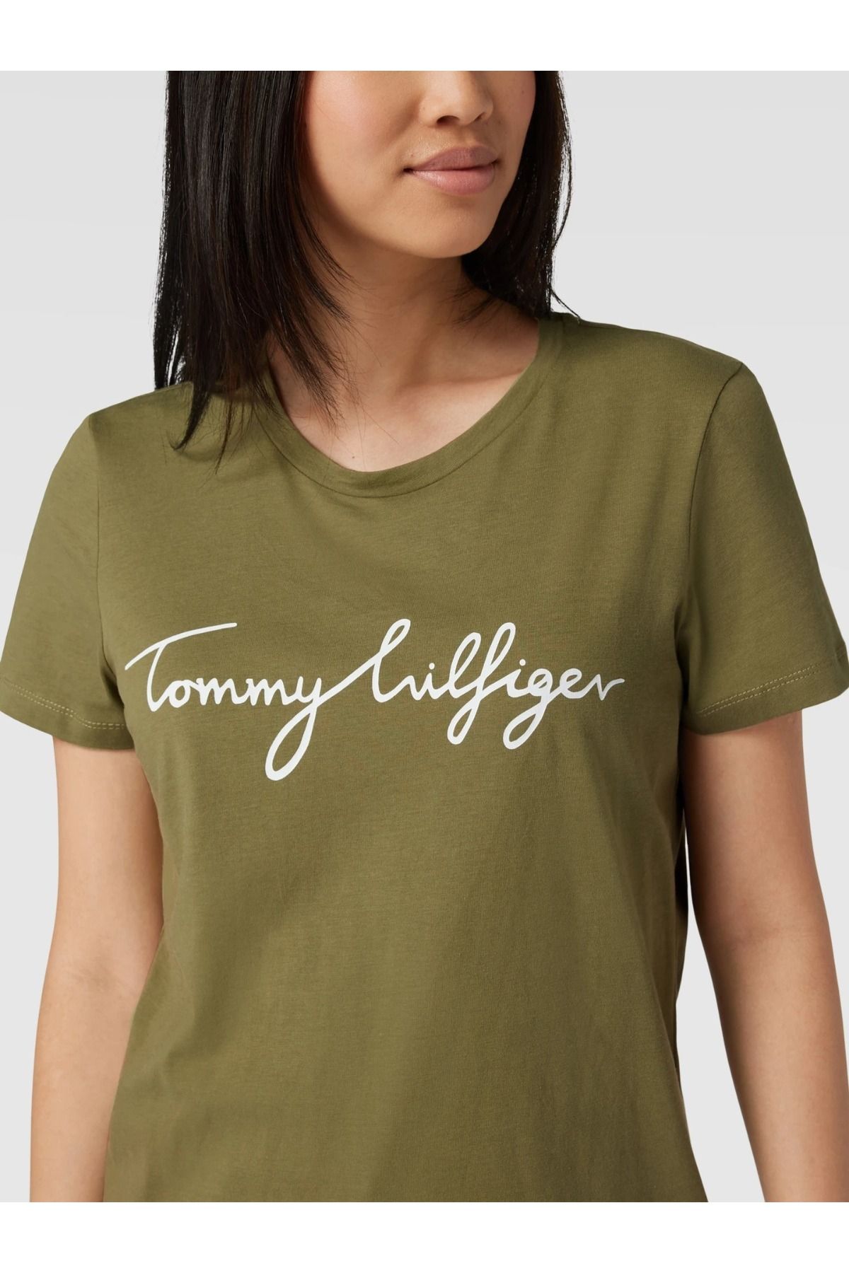 Tommy Hilfiger Crew Neck Graphic Signature Logo T-Shirt