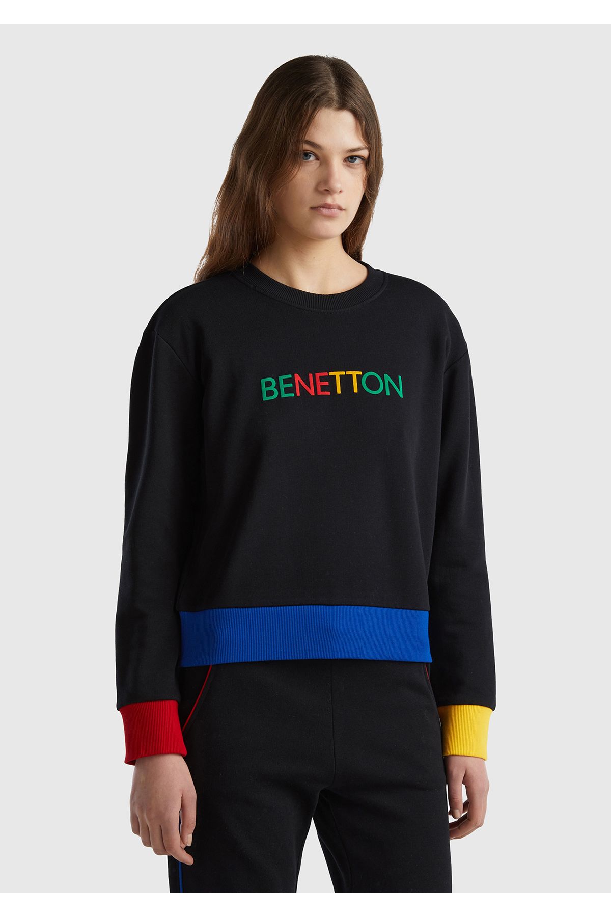 United Colors of Benetton Kadın Siyah %100 Pamuk Benetton Yazılı Bisiklet Yaka Sweatshirt