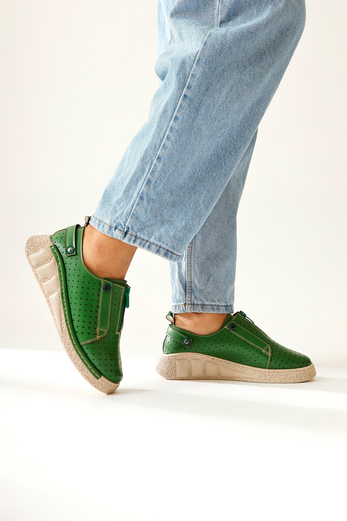 Limoya Melonie Yeşil Lazer Delikli Fermuarlı Günlük Ayakkabı