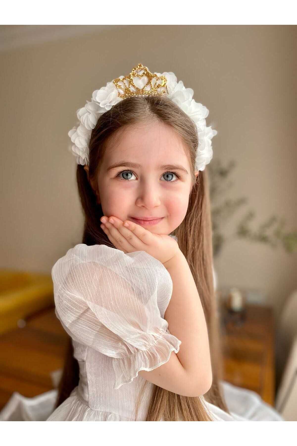 TRACCİA Beyaz Tül Çiçekli Prenses Figürlü Kumaş Kaplama Taç