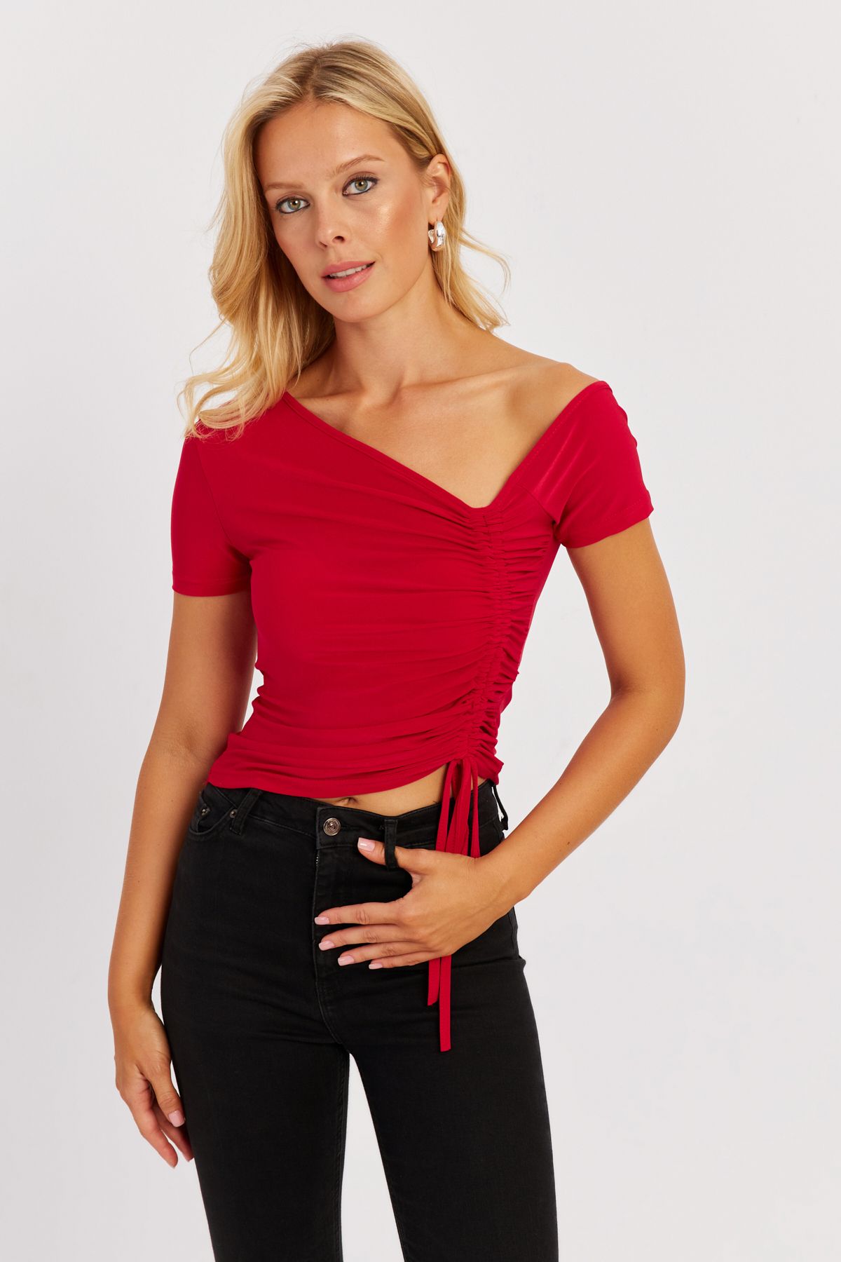 Cool & Sexy Kadın Kırmızı Asimetrik Yaka Asansörlü Bluz GÇ162