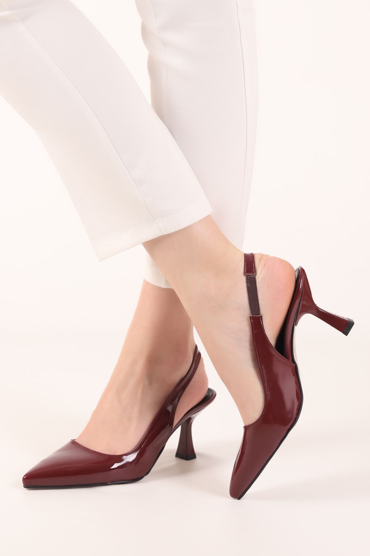 Shedax Kadın Stiletto Arkası Açık Bordo Rugan Tam Kalıp 7 Cm Topuklu Ayakkabı