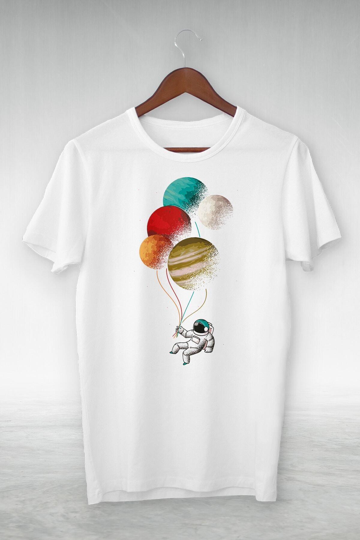 oneagılyazı Unisex Beyaz Balloon And Astronot From The Planet Illustrasyon Tshırt