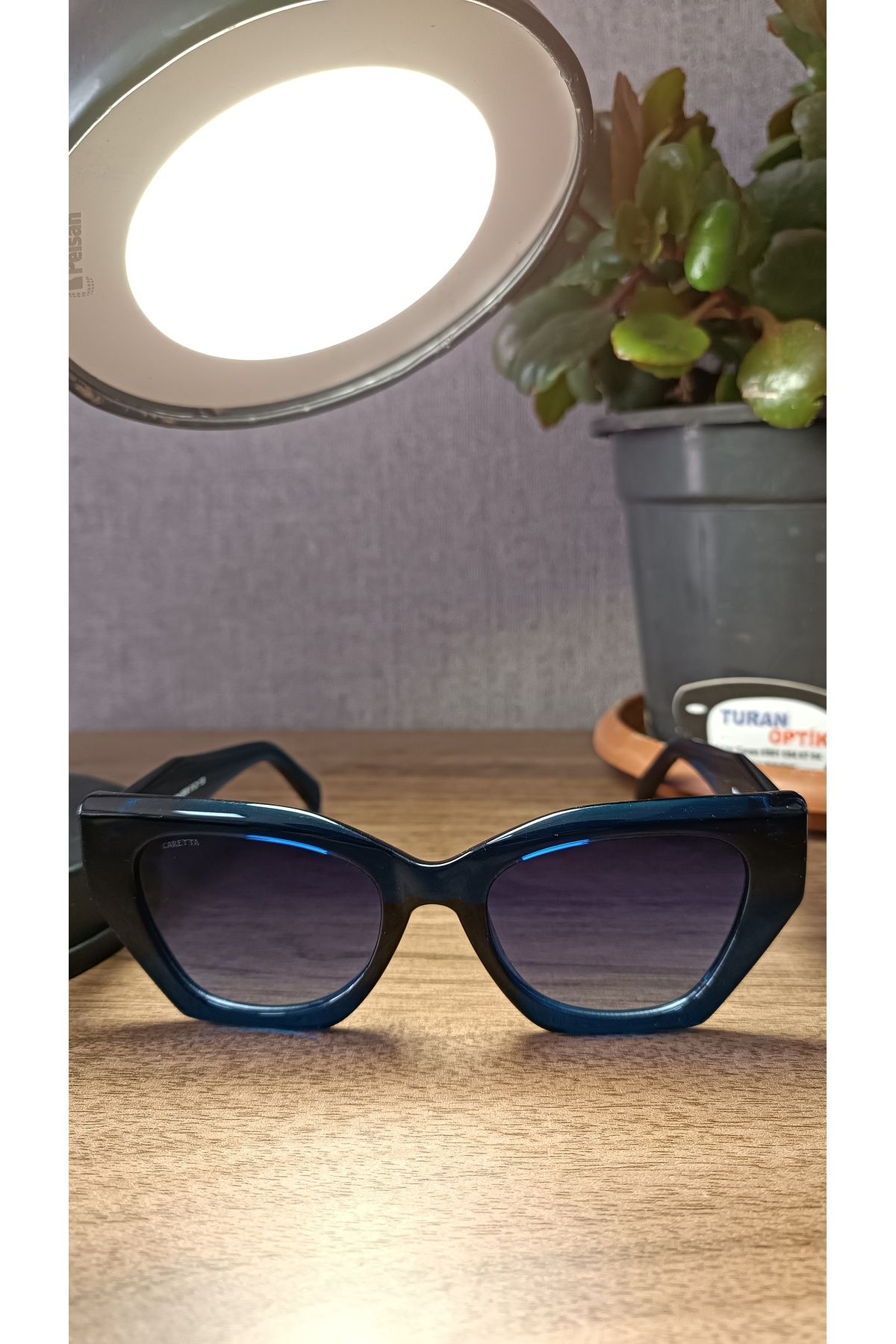 Caretta Kadın Güneş Gözlüğü