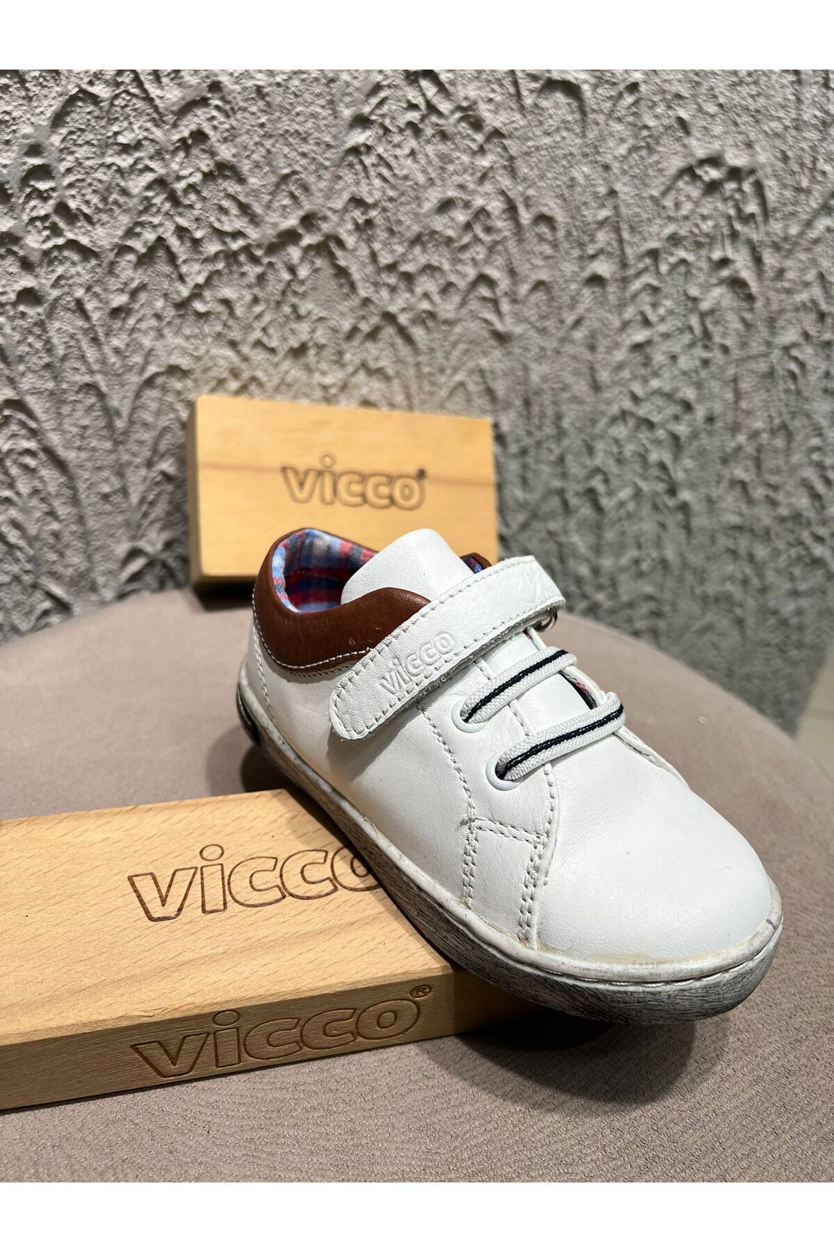Vicco Beyaz Deri Bebek Ayakkabısı