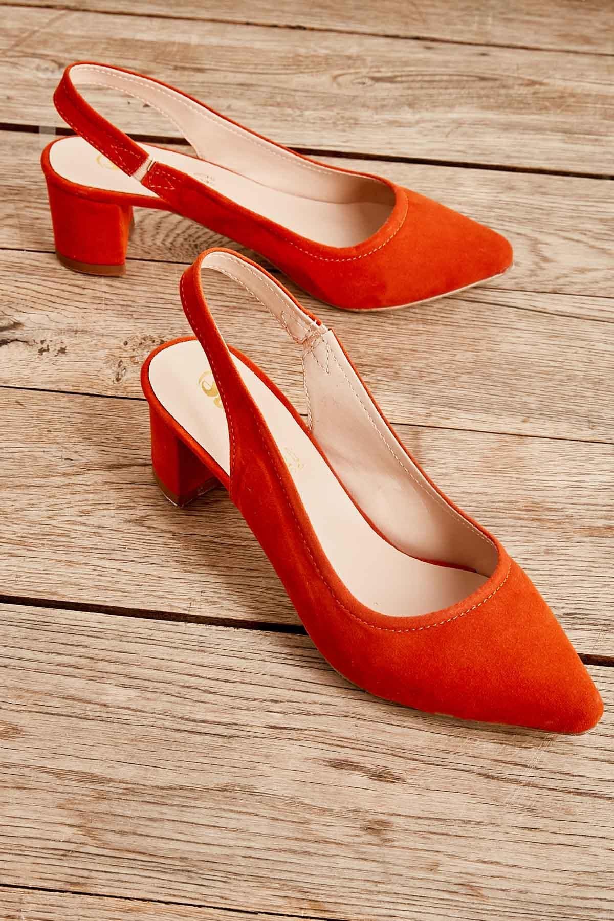 Bambi Oranj Kadın Klasik Topuklu Ayakkabı K01503721072