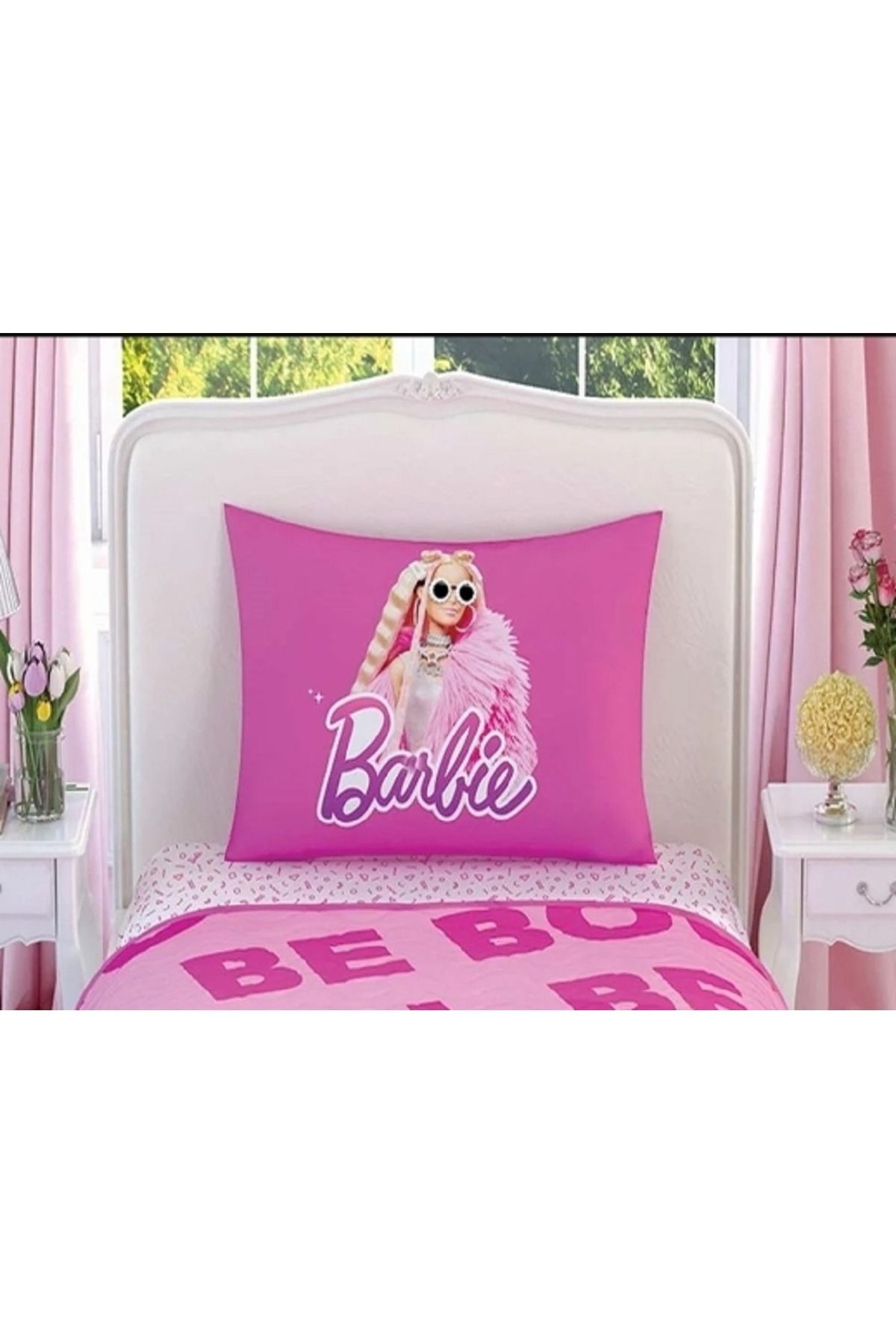 Taç Lisanslı Barbie Yastık Kılıfı