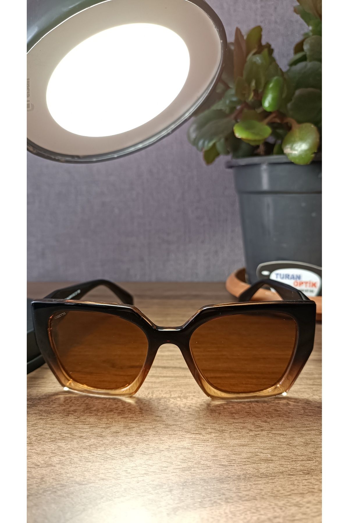 Caretta Kadın Güneş Gözlüğü