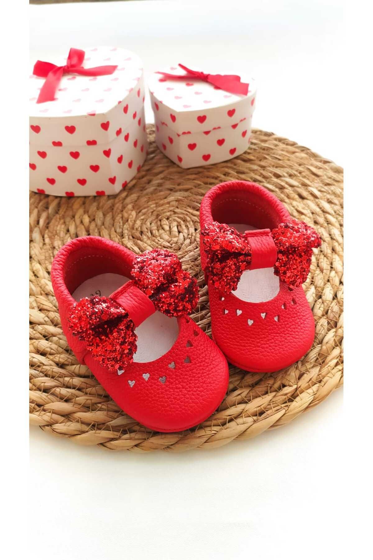 MİNİBİRİ Prenses Model Kırmızı Kız Bebek Deri Makosen Patik Bebek Ayakkabısı