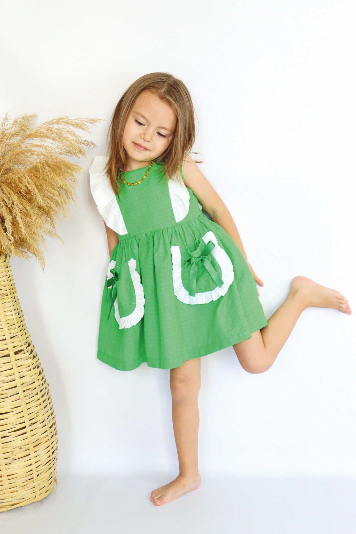 Little Honey Bunnies Benetton Yeşil Fırfırlı ve Cep Detaylı Kız Çocuk Elbise