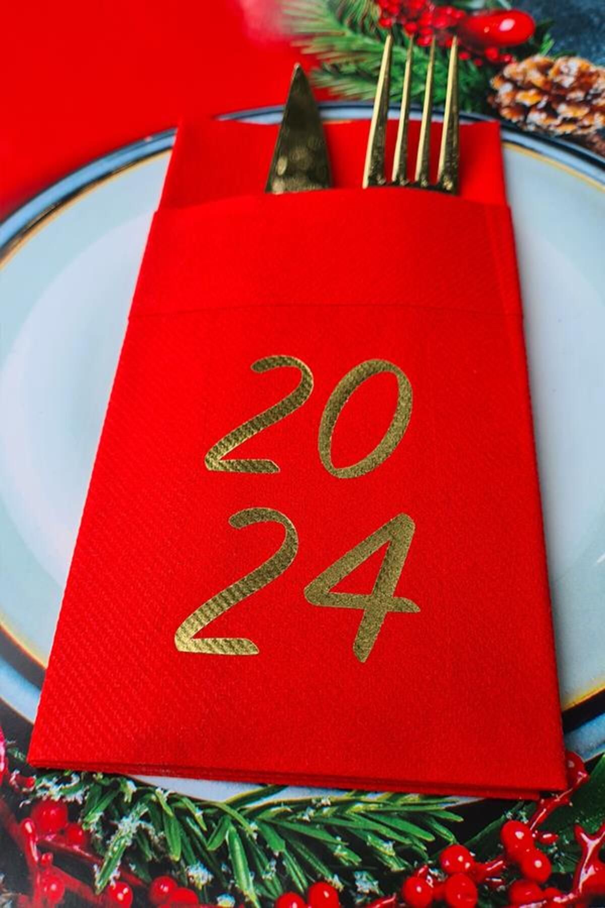 PEKSHOP Kumaş Dokulu Kırmızı Peçete Gold Varak 2024 Yazılı Yılbaşı Sofrası - Yeni Yıl Peçetesi