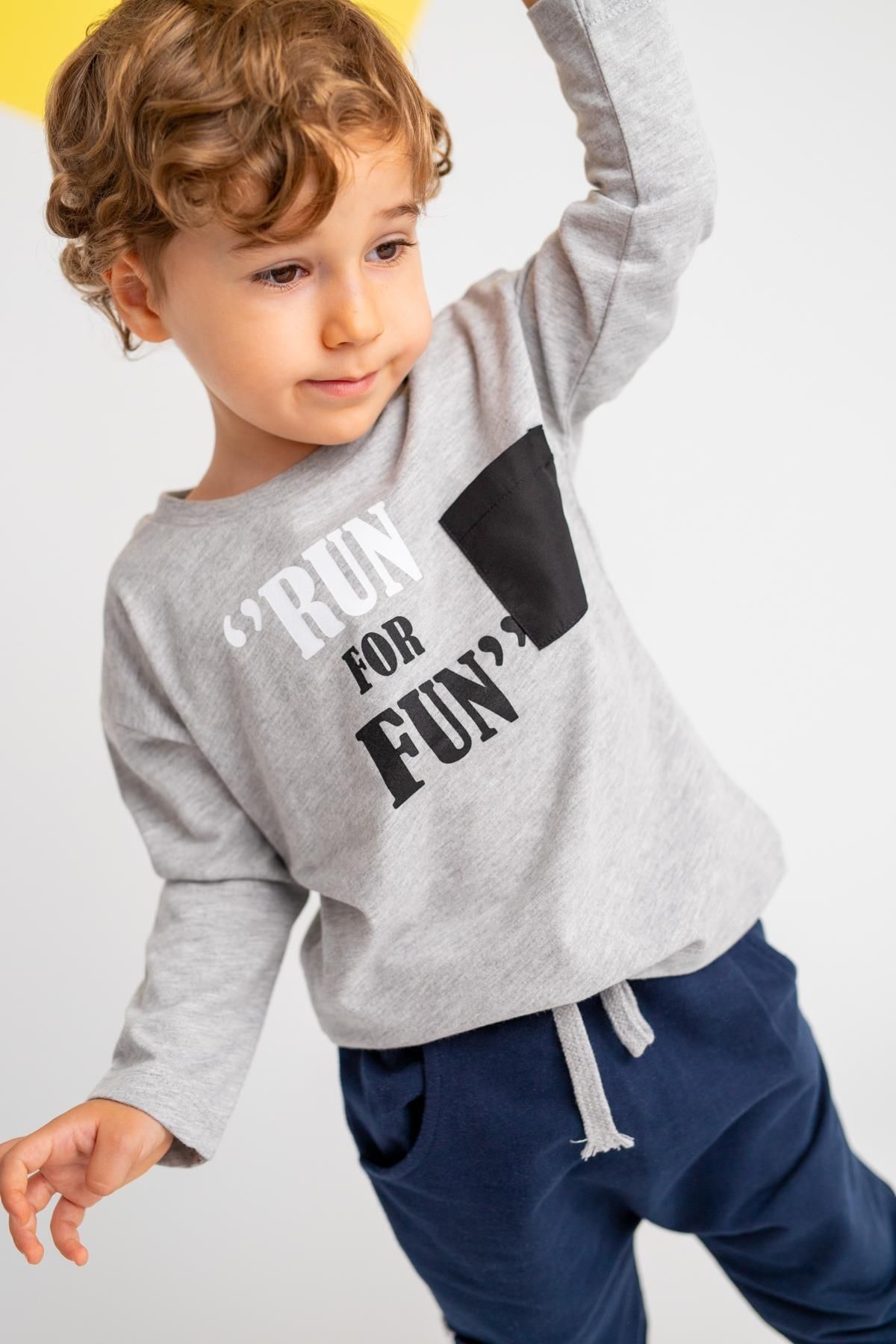 Zeyland Erkek Bebek Grimelanj Run For Fun Baskılı Siyah Cep Detaylı Uzun Kollu T-shirt (9AY-4YAŞ)