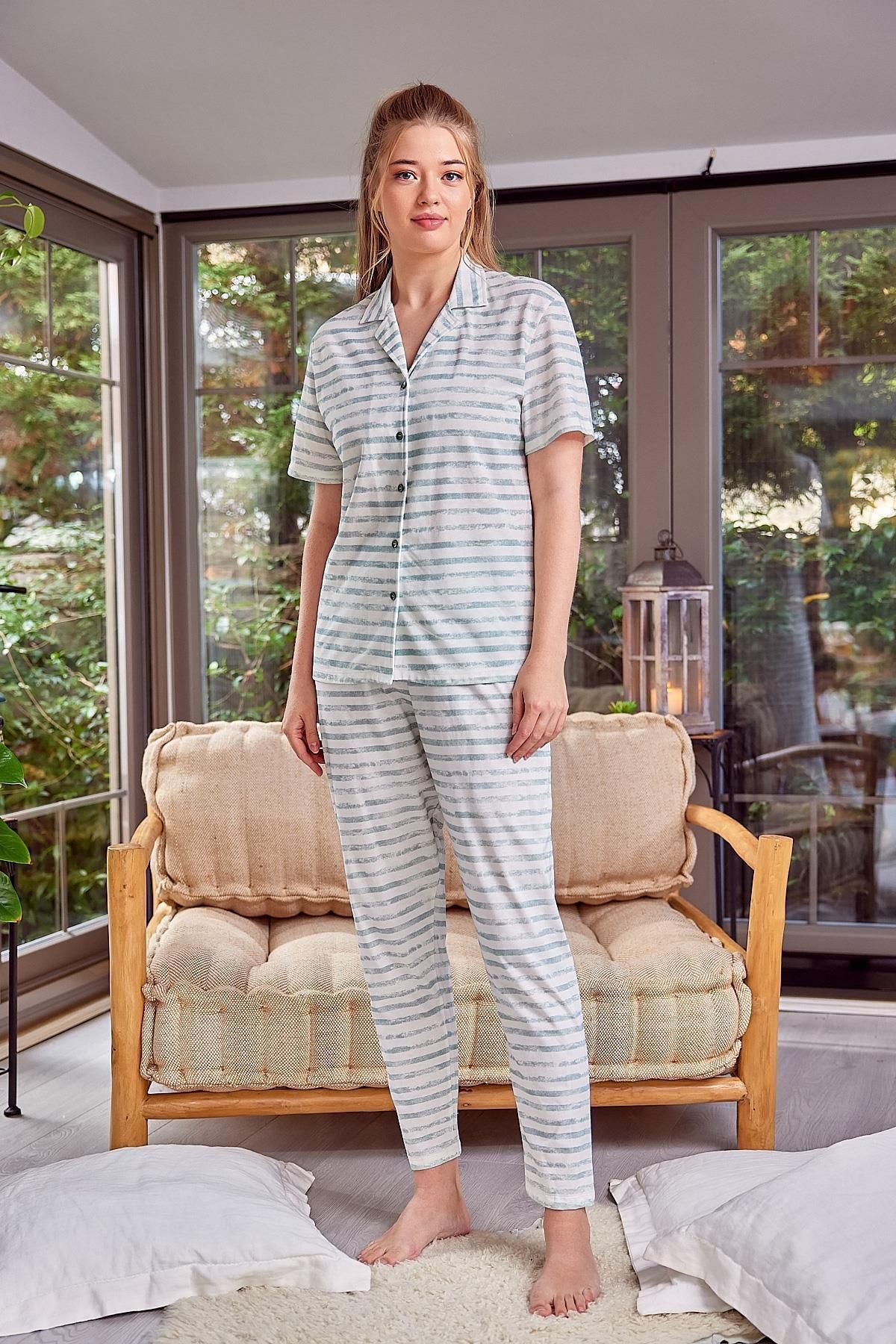 Zeyland Kadın Düğmeli Kısa Kollu Pijama Takımı