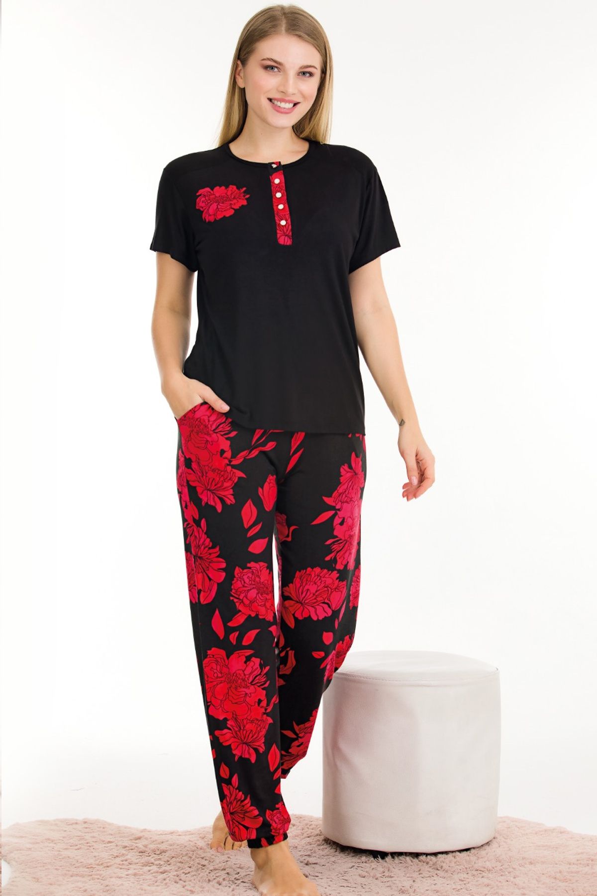 Jenny Daphne Viskon Kumaş Lady Çiçek Desenli Normal Beden Kısa Kol Tişört Pijama Takımı 12575
