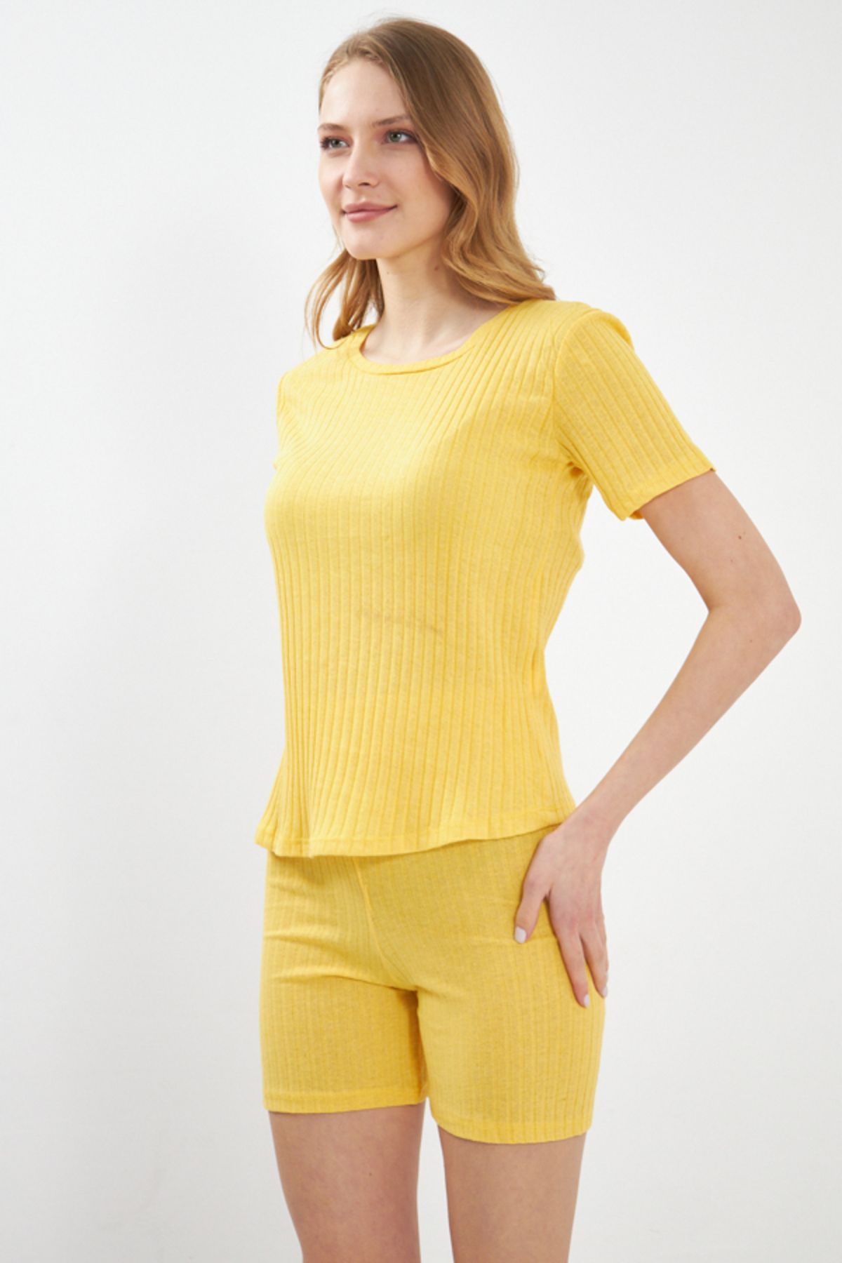 armonika Kadın Sarı Fitilli Kısa Kollu Şortlu Pijama Takımı ARM-24Y133001