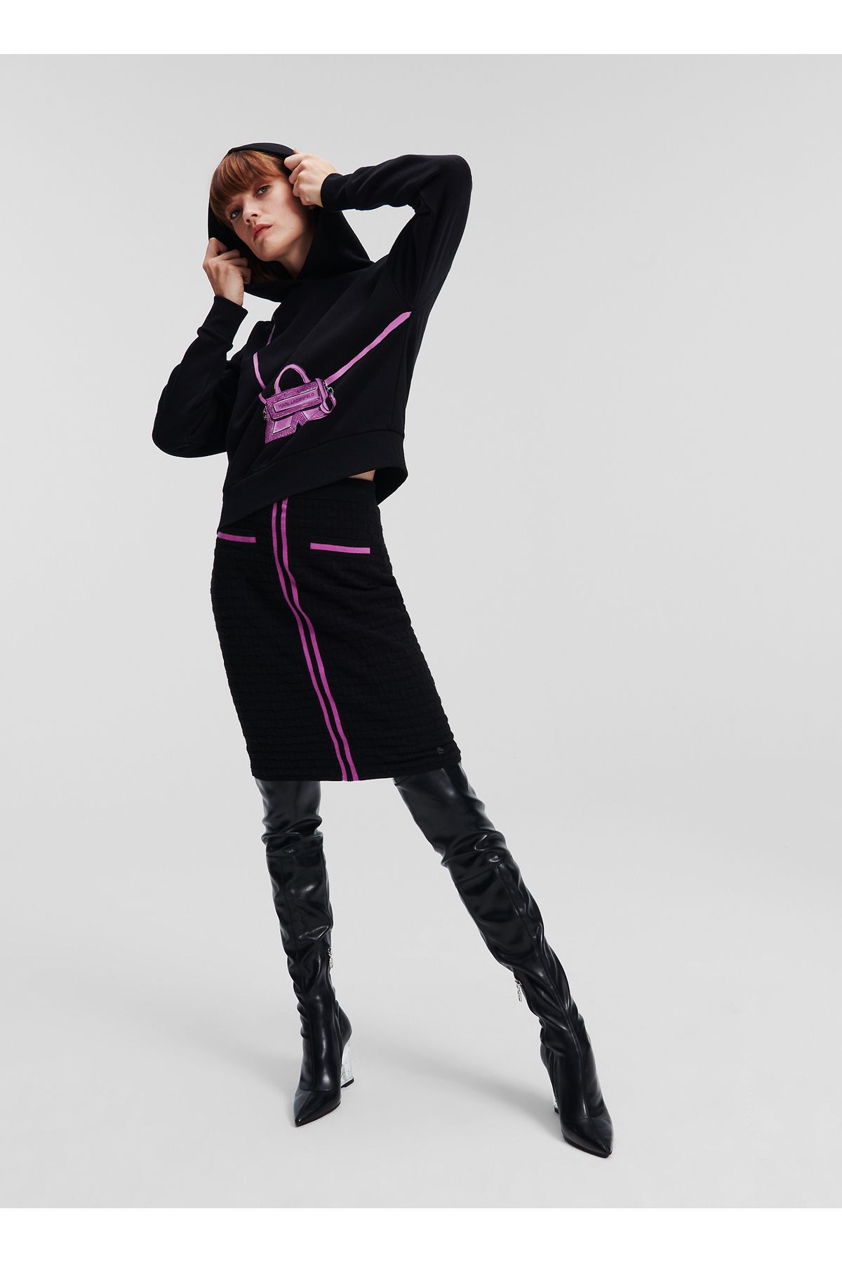 Karl Lagerfeld Kapüşon Yaka Baskılı Siyah Kadın Sweatshırt 236w1831