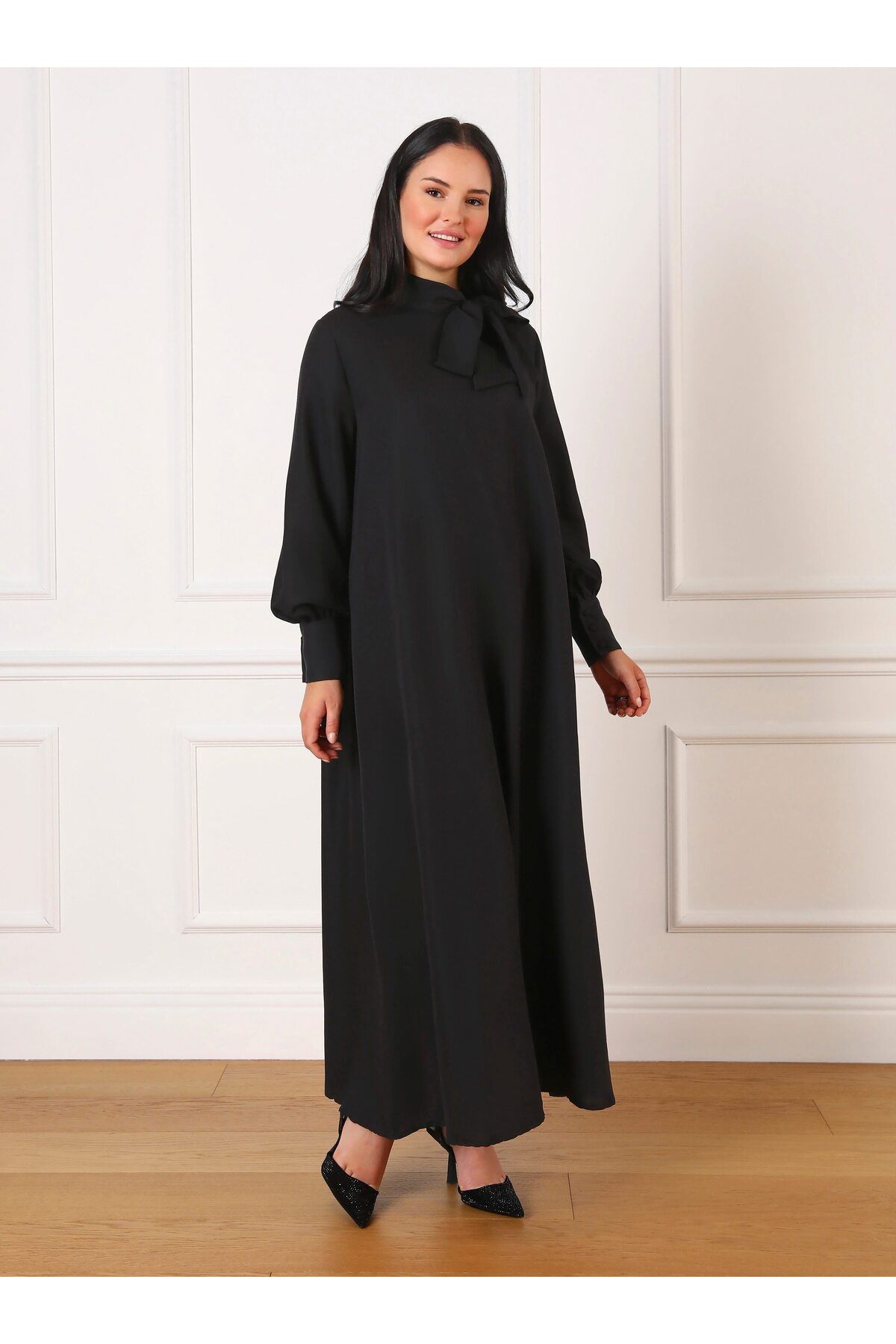 Alia Büyük Beden Yaka Detaylı Aerobin Elbise - Siyah - Alia