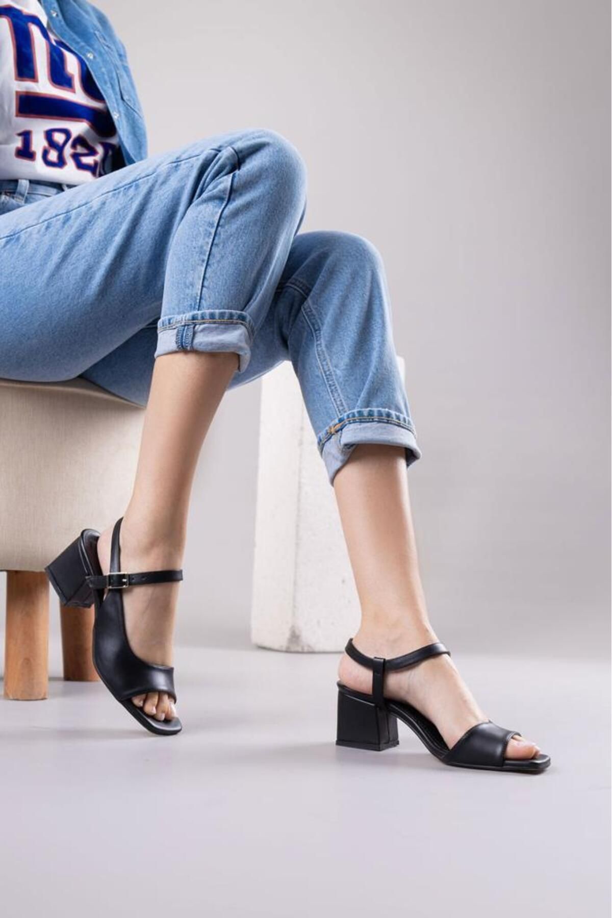 Getcho Ratal Siyah Kadın Topuklu Ayakkabı