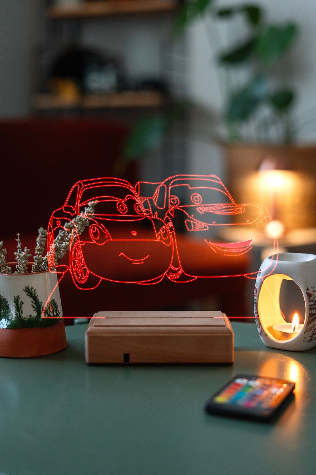 Modiwa Design Sally Carrera Şimşek McQueen 16 Renk Kumandalı Gece Lambası