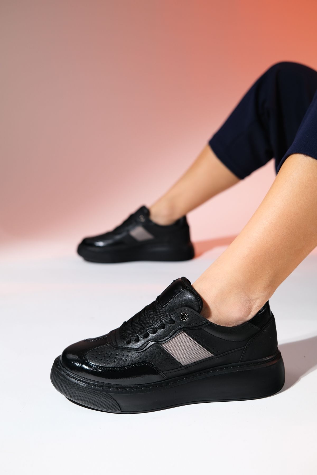 luvishoes BEICE Siyah Kadın Spor Ayakkabı