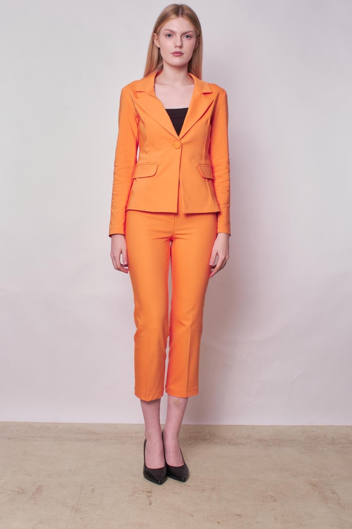 Jument Kadın Yakalı Cep Kapaklı Uzun Kol Hafif Likralı Kumaş Blazer Ceket(Pantolon Jument 40076)-Mango