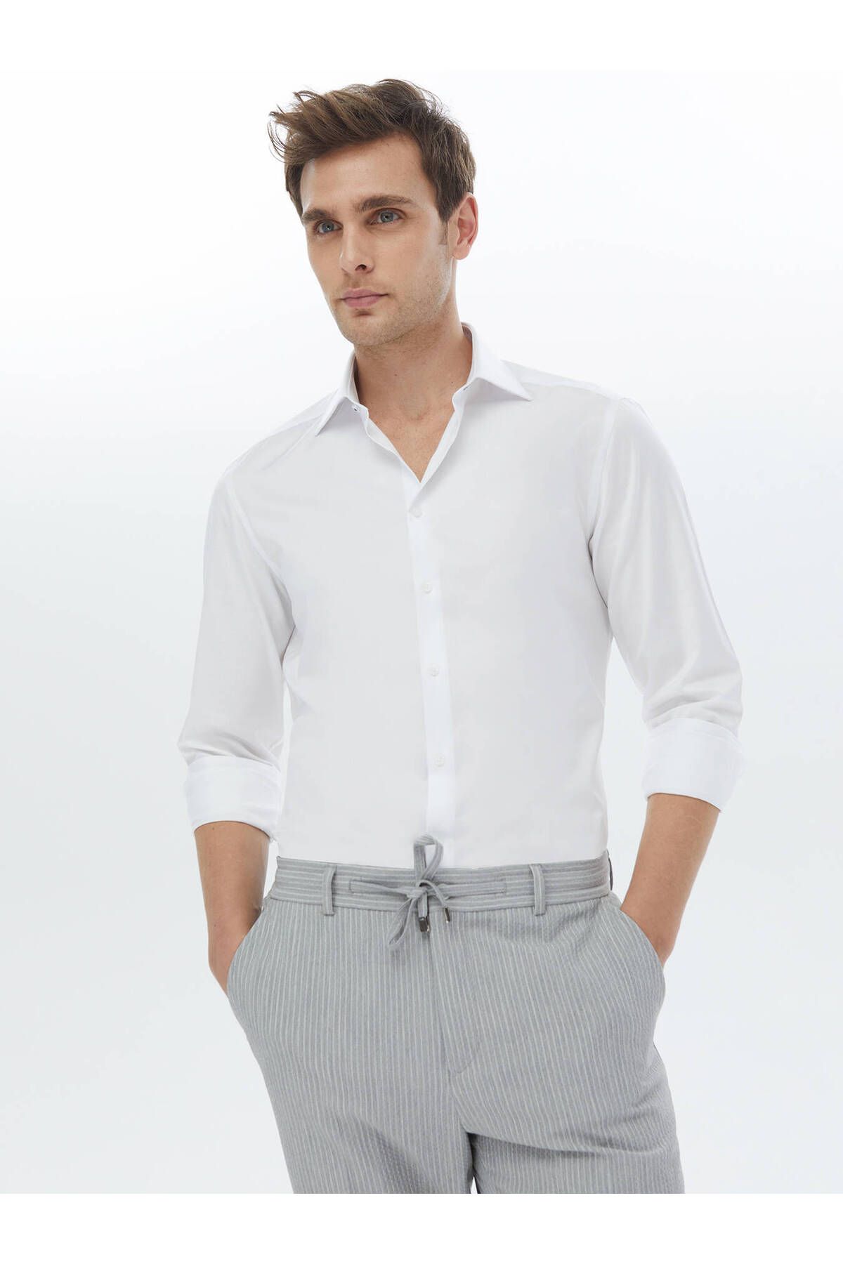 Kip Beyaz Düz Slim Fit Dokuma Klasik %100 Pamuk Gömlek