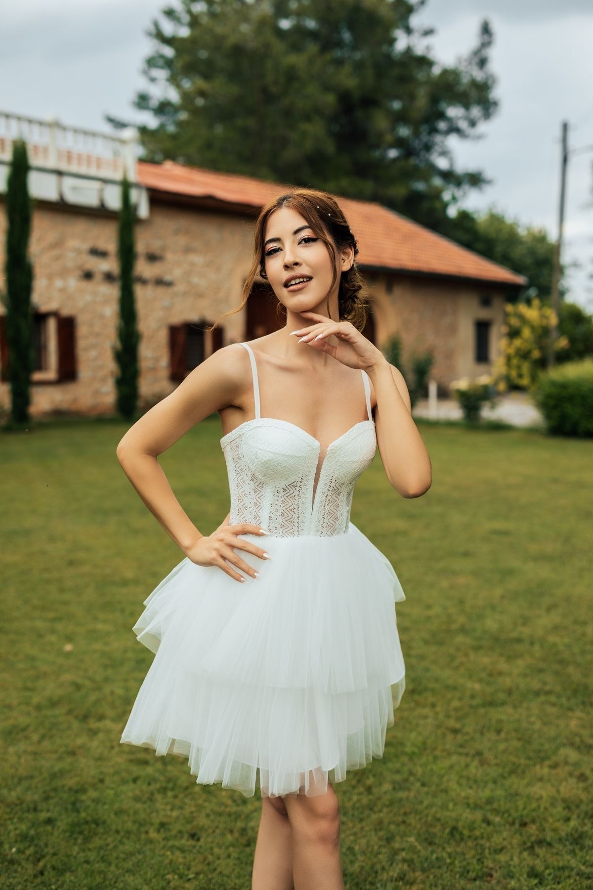 berissima bride Hera Yaka Dekolteli Tütü Etekli Transparan Beyaz Elbise