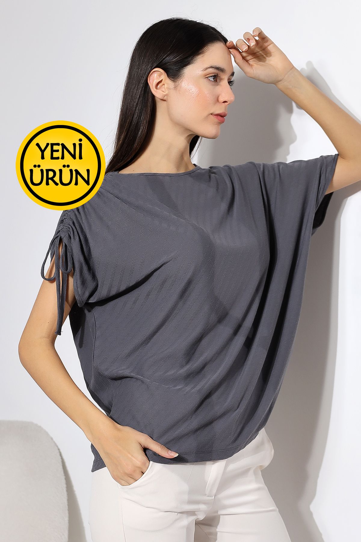 Şiir Kadın Soft Touch Yarasa Kol Sağ Omuz ve Sol Etek Tünel Bağcıklı Diagonal Jakar Örme Bluz