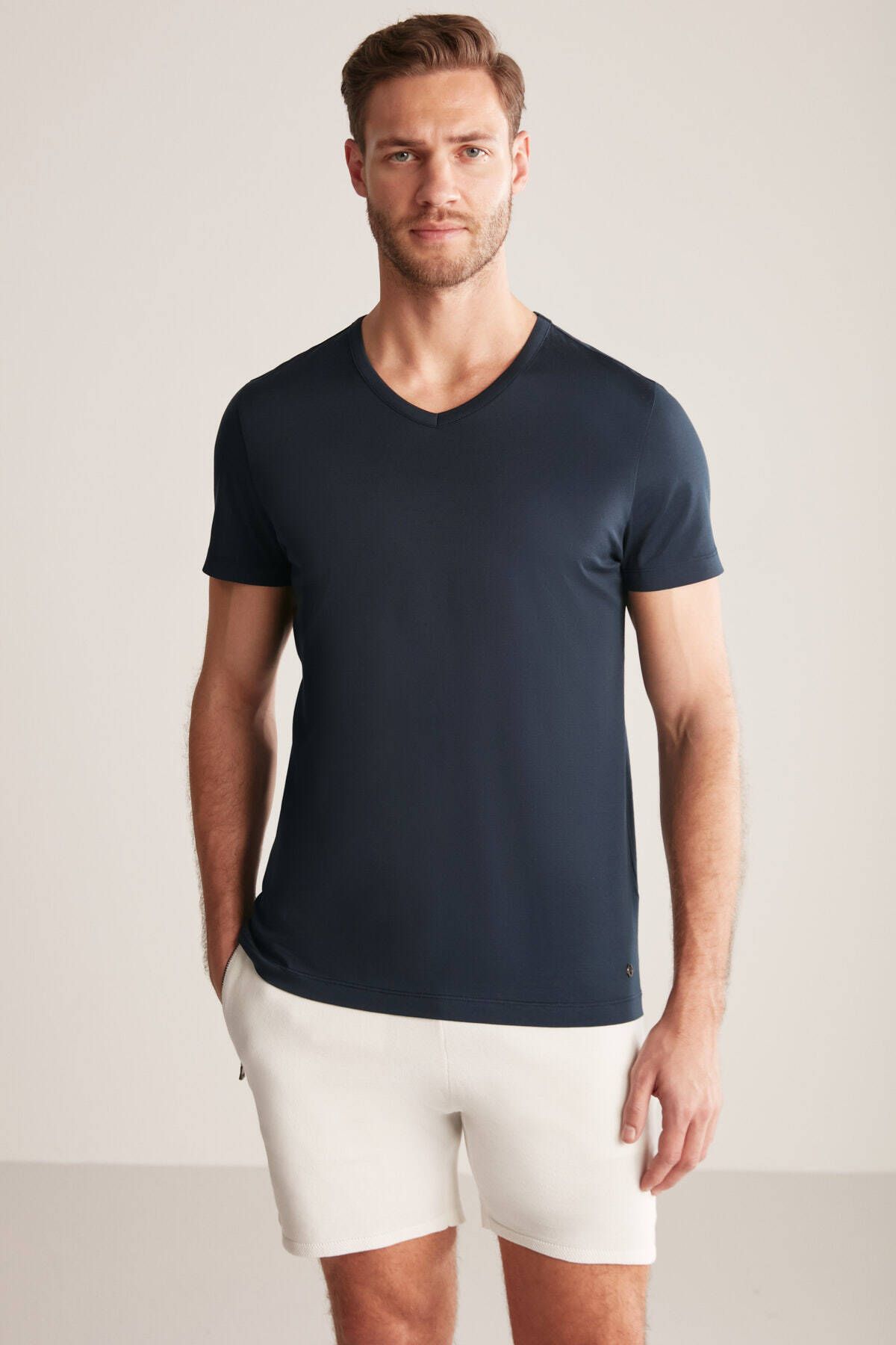 Hemington Lacivert V Yaka Basic T-shirt