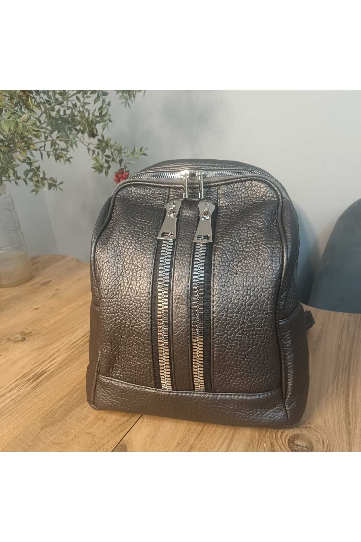 Vivabutik parlak gri sırt çantası