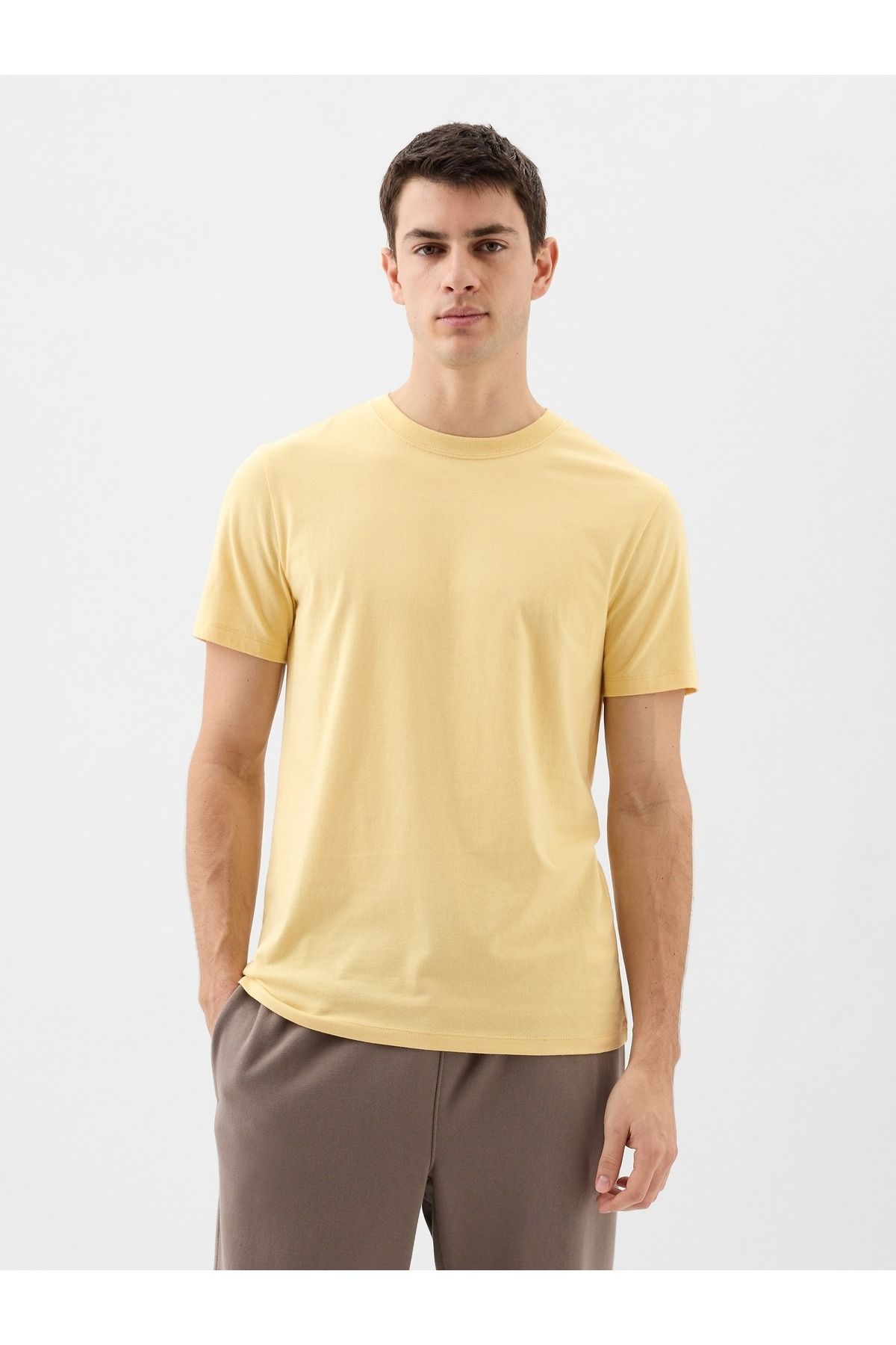 GAP Erkek Sarı Everyday Soft Sıfır Yaka T-Shirt