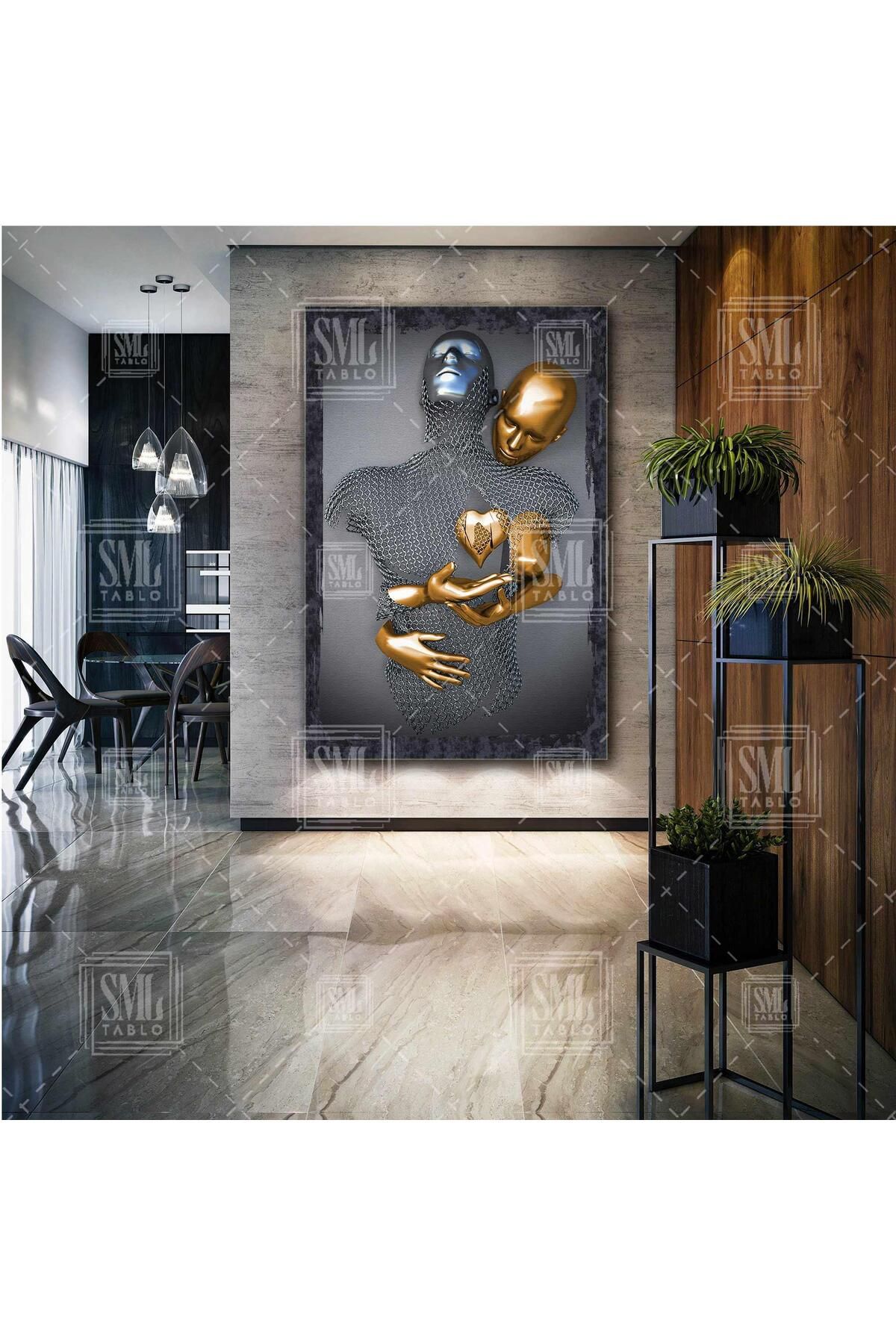 SML TABLO Eli Kalbinde Sarılan Metal Aşıklar Sarılan Çift Gri Gold Dekorasyon Dikey Kanvas Tablo